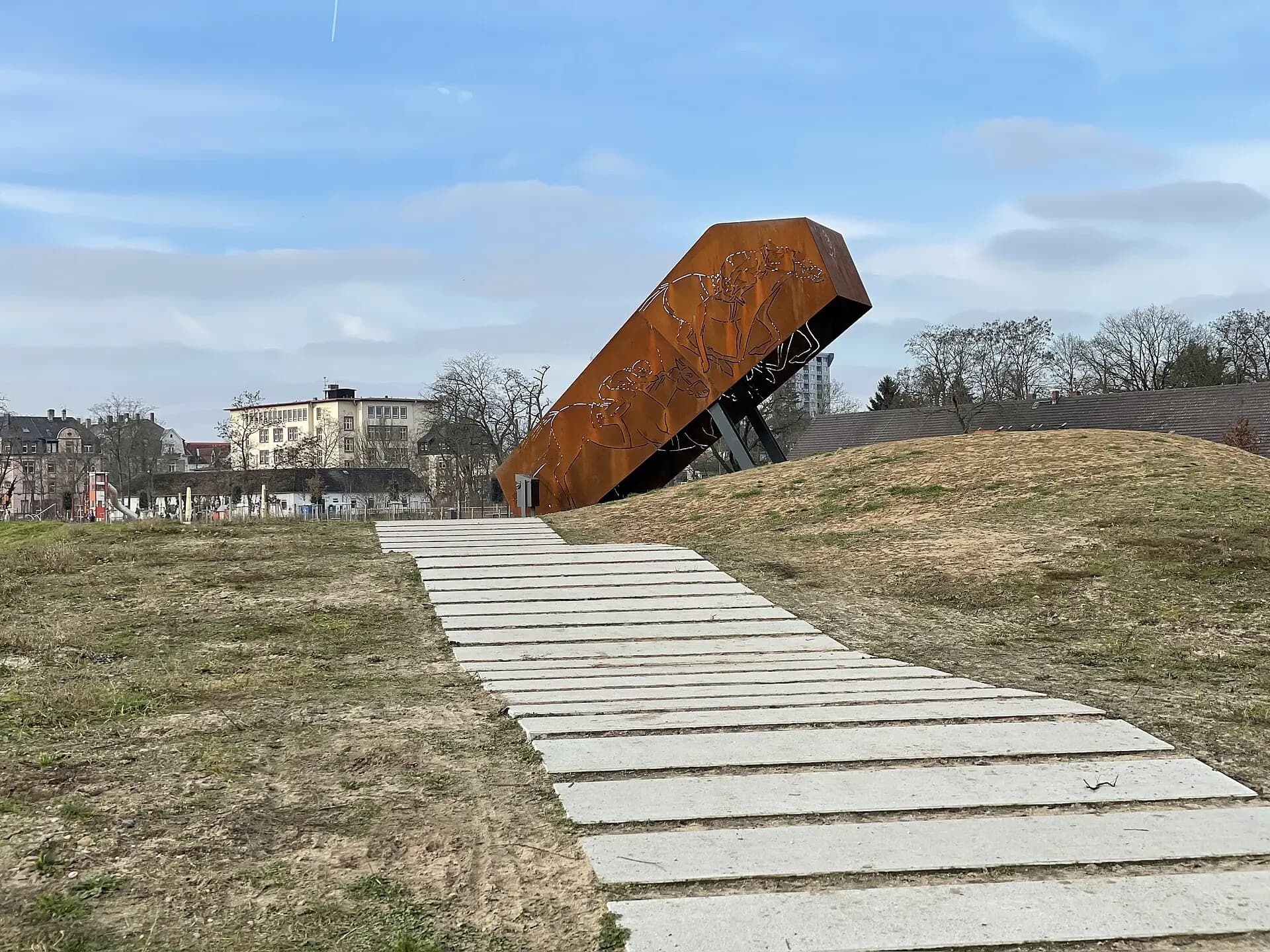Himmelsleiter im Rennbahnpark in Frankfurt am Main