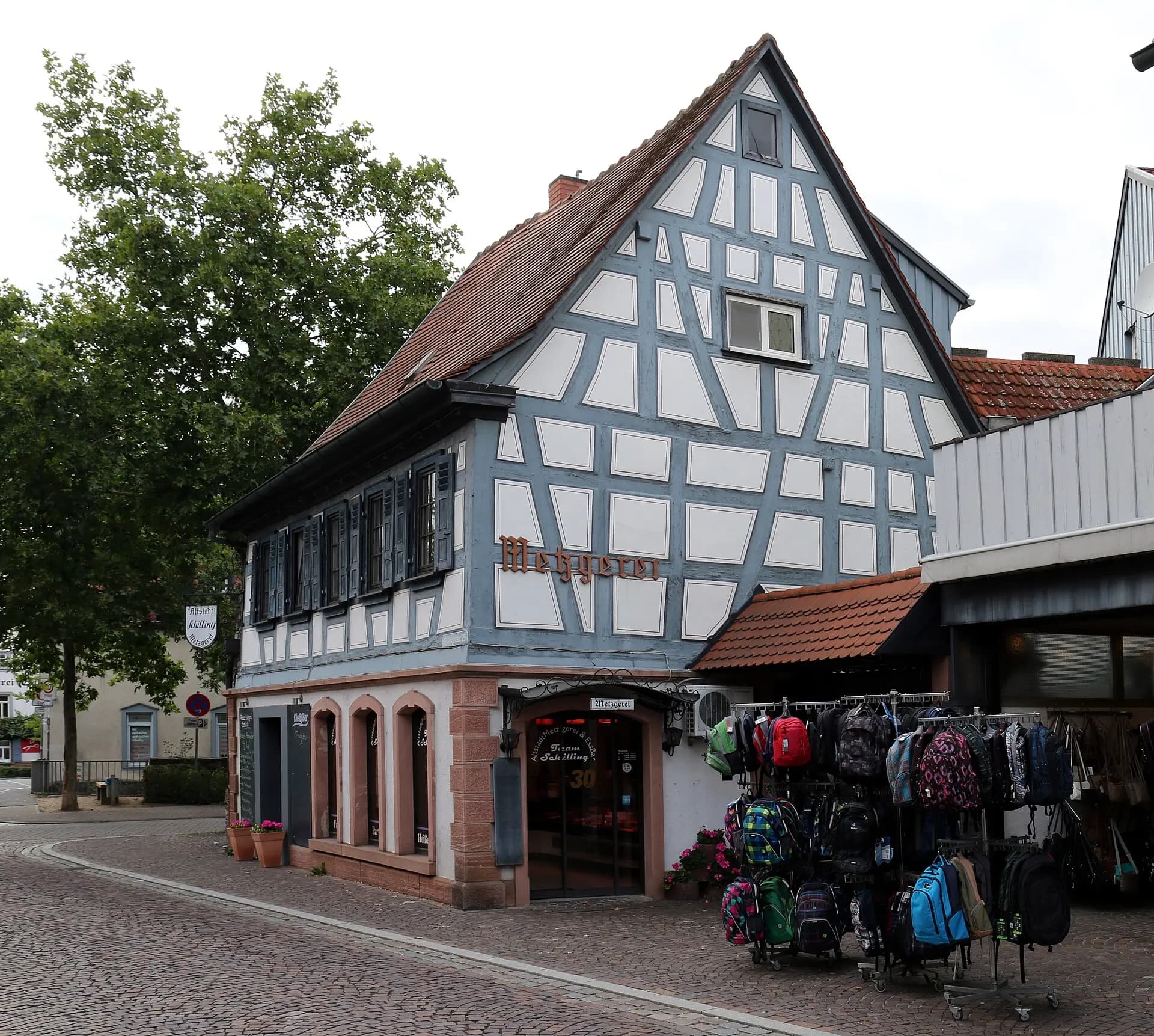 Rheingaustraße 25 von der Ecke in Dieburg