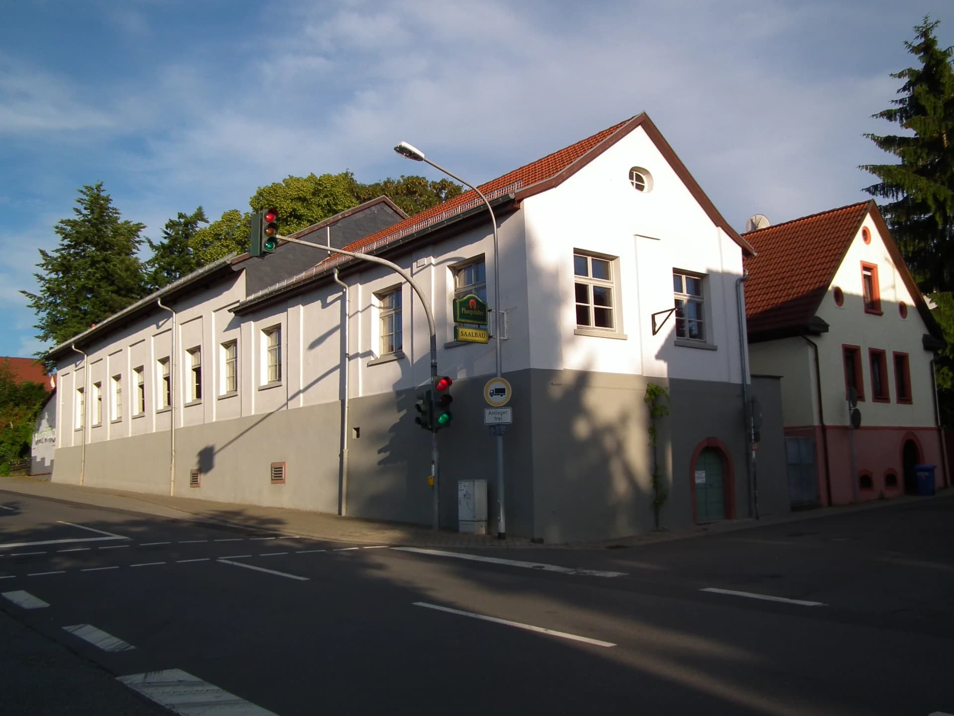 Saalbau in Richen