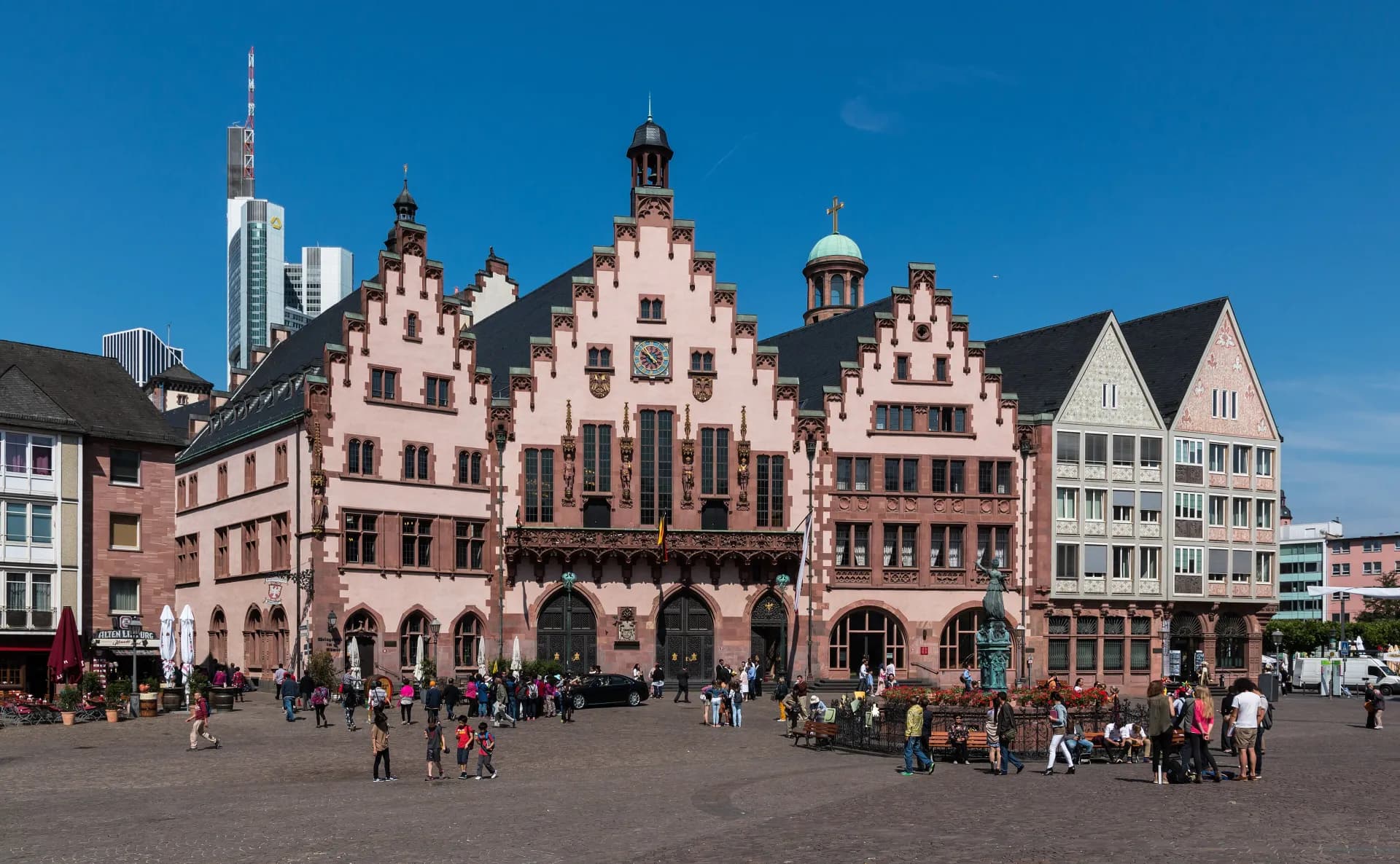 Römer mit den drei Treppengiebeln in der Frankfurter Altstadt