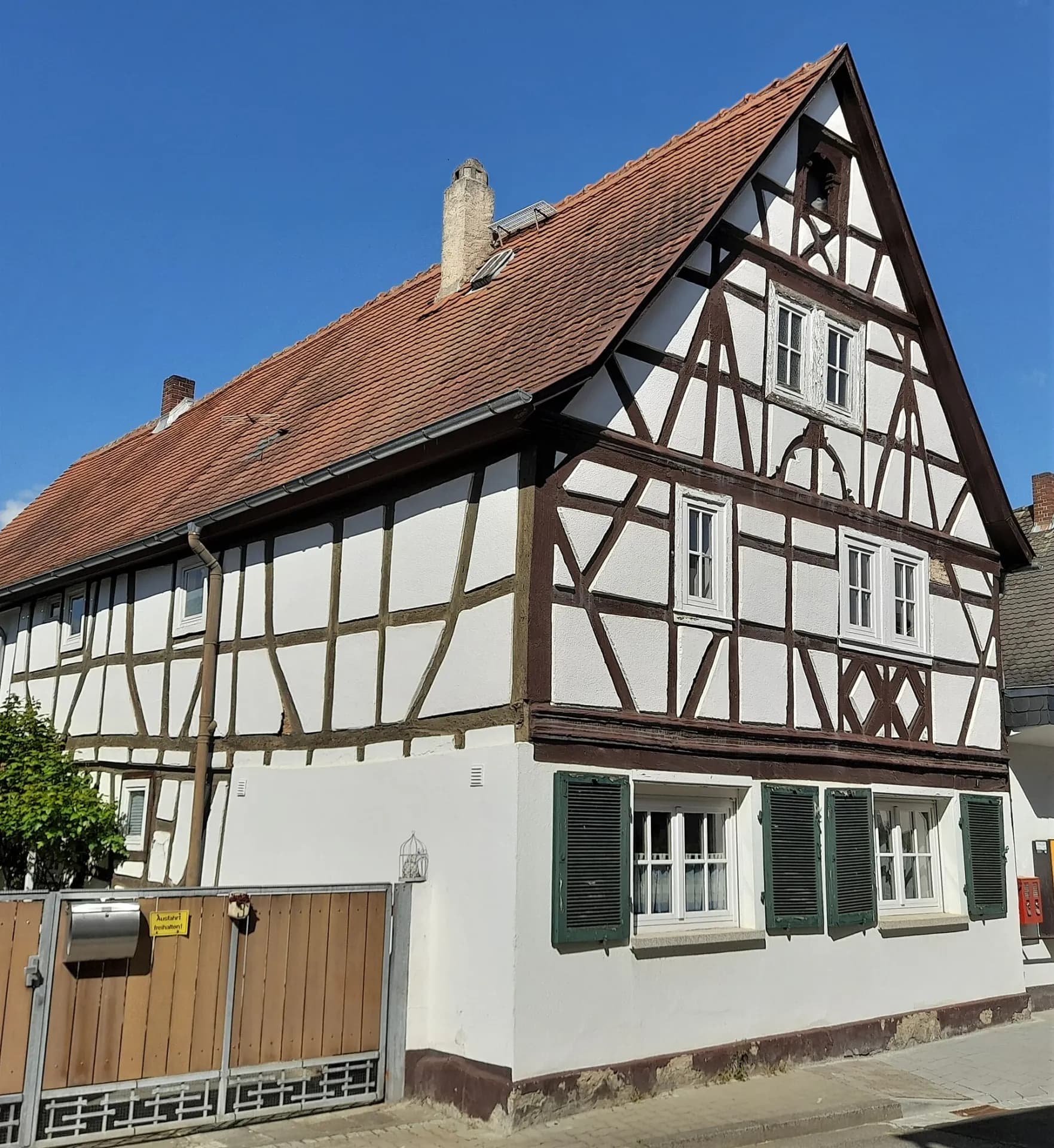 Fachwerkhaus in der Römerstraße 1 in Hainburg-Klein-Krotzenburg