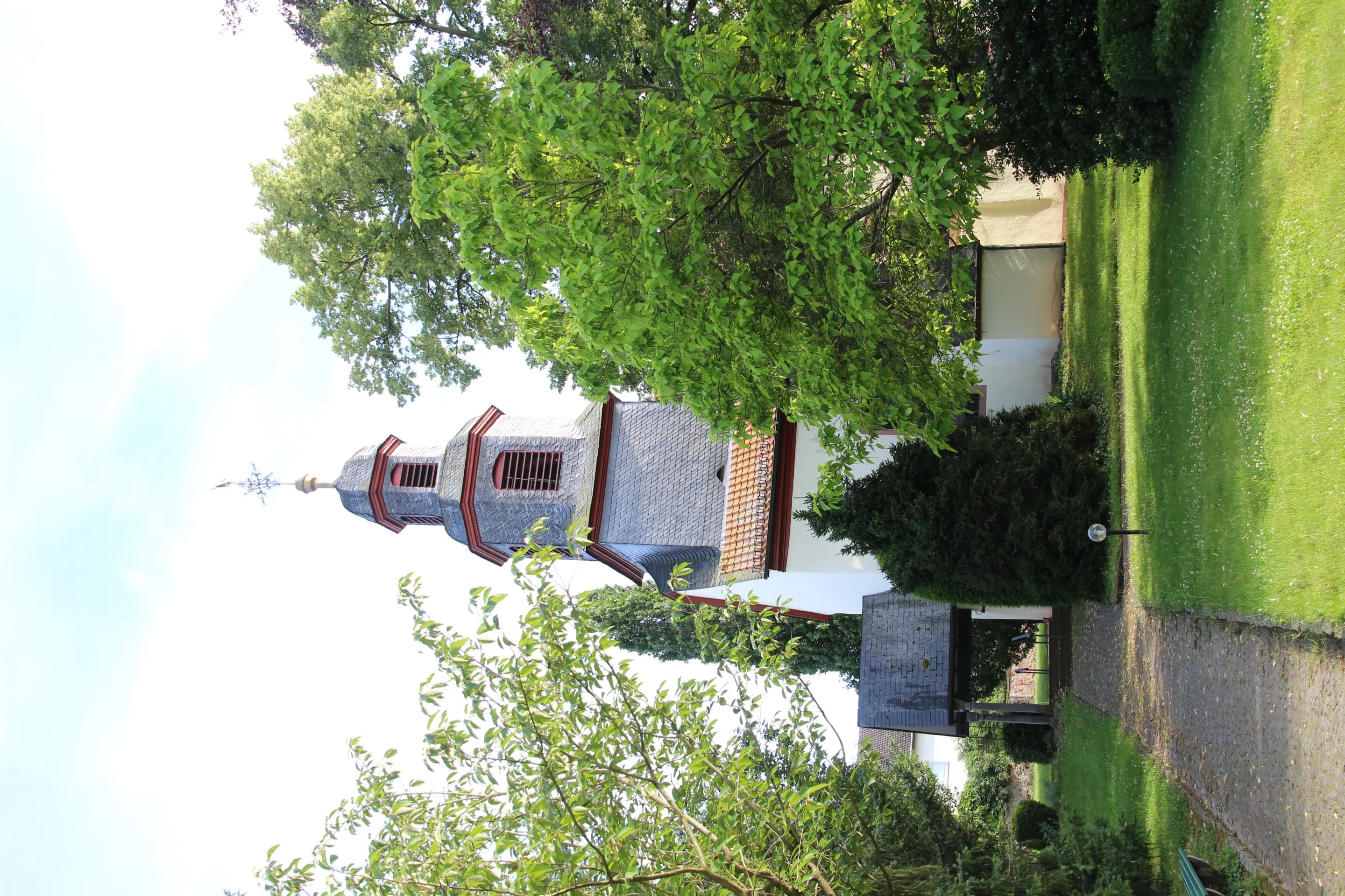 Evangelische Kirche in Bruchköbel-Roßdorf