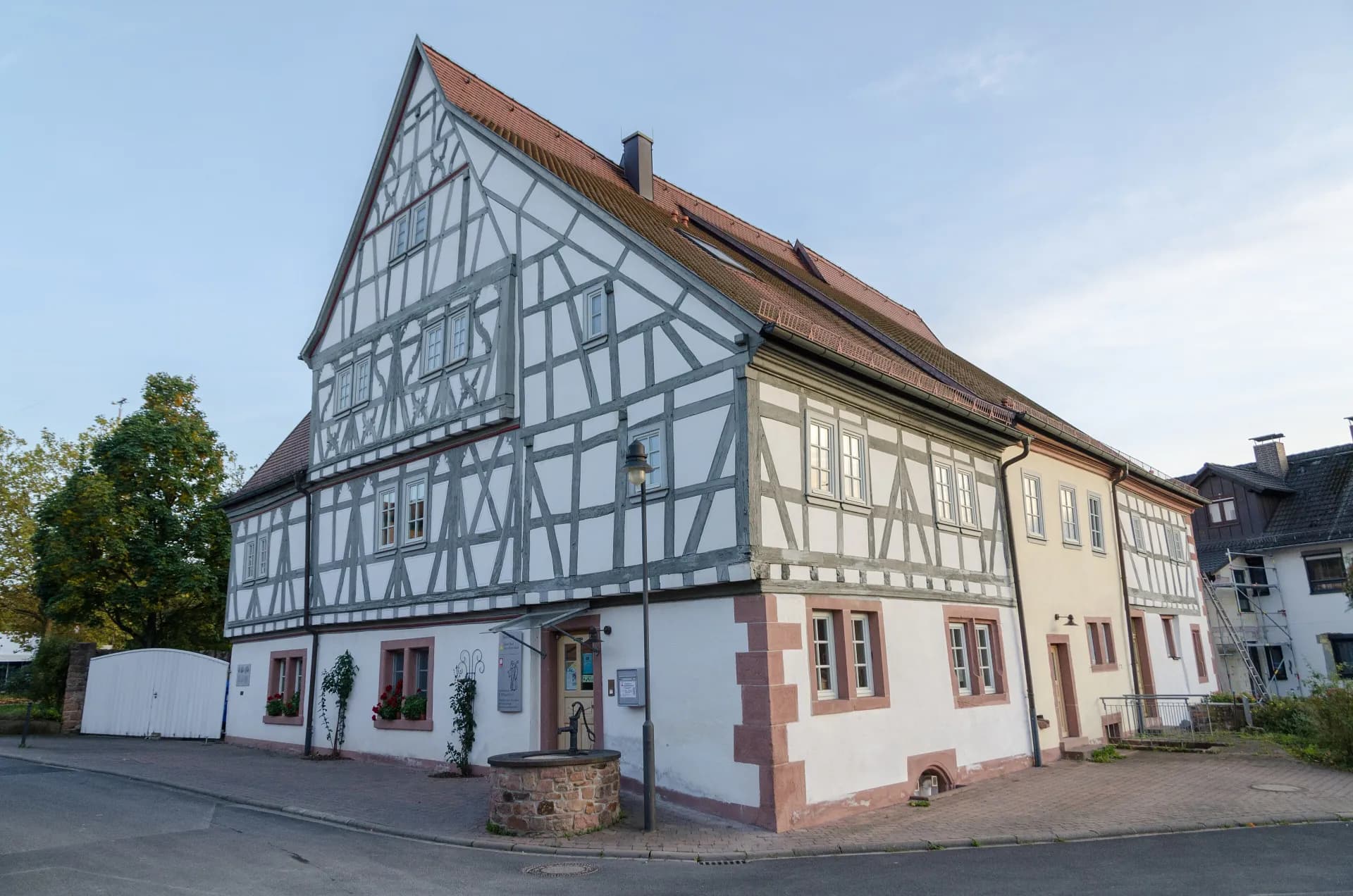 Langseite des Sackhauses in Schöllkrippen