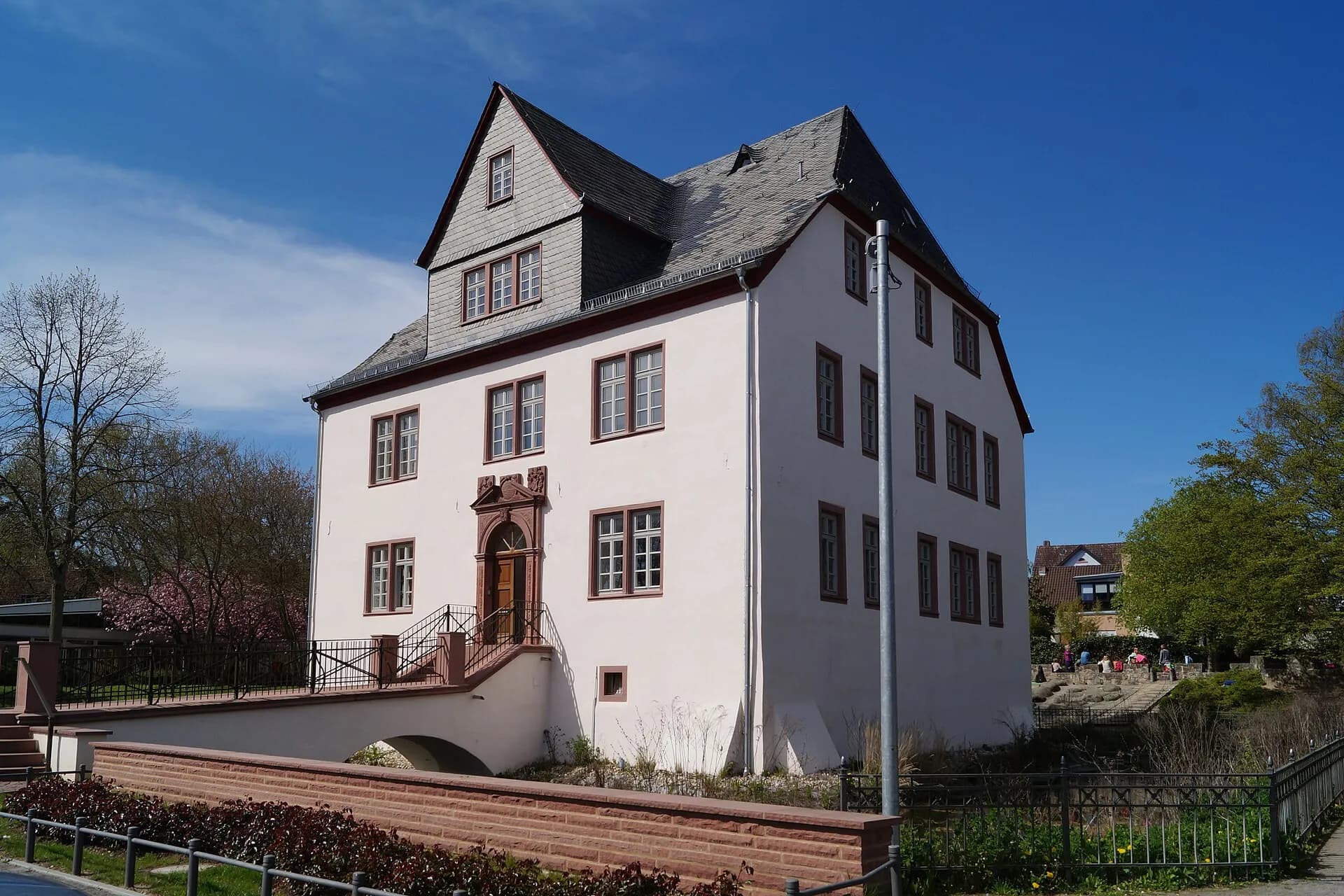 Schelmenburg von Nordwesten in Frankfurt-Bergen-Enkheim
