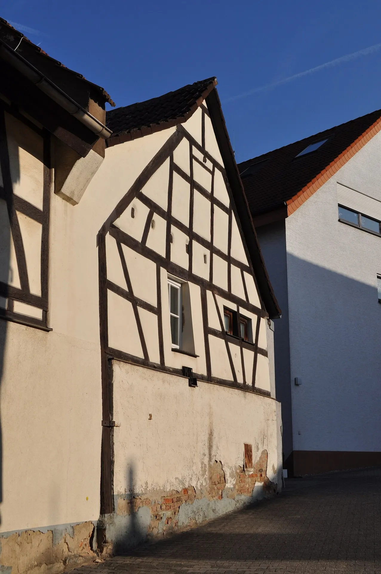 Ehemalige Scheune an der Hauptstraße 44 in Sulzbach (Taunus)