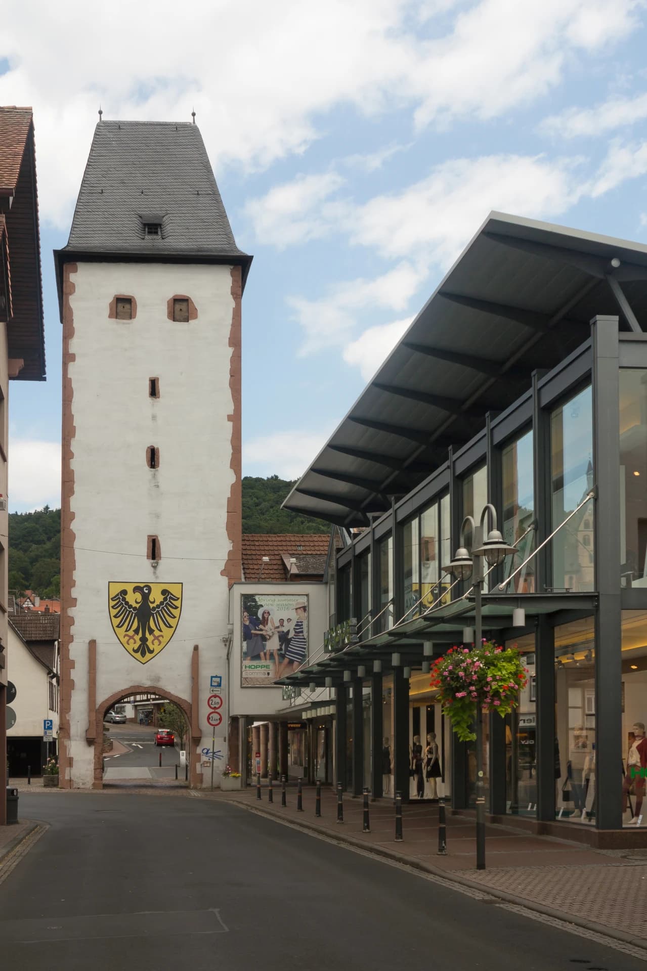 Schifftor in der Fußgängerzone von Gelnhausen