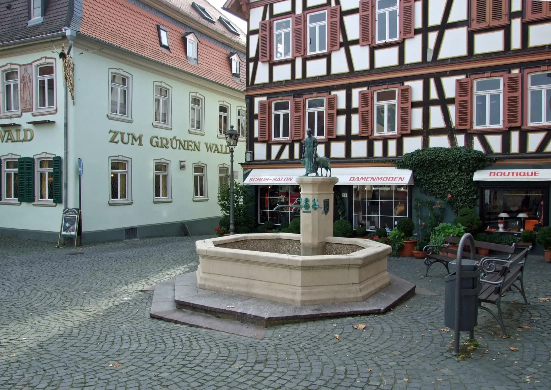 Schirnplatz in der Altstadt von Kronberg im Taunus