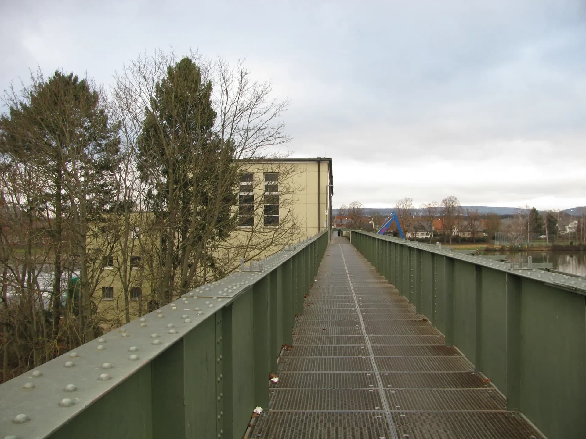 Steg an der Schleuse Eddersheim bei Kelsterbach