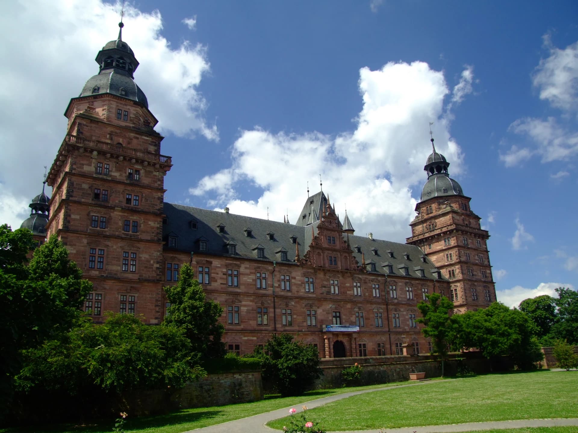 Schloss Johannisburg von der Nordostseite in Aschaffenburg