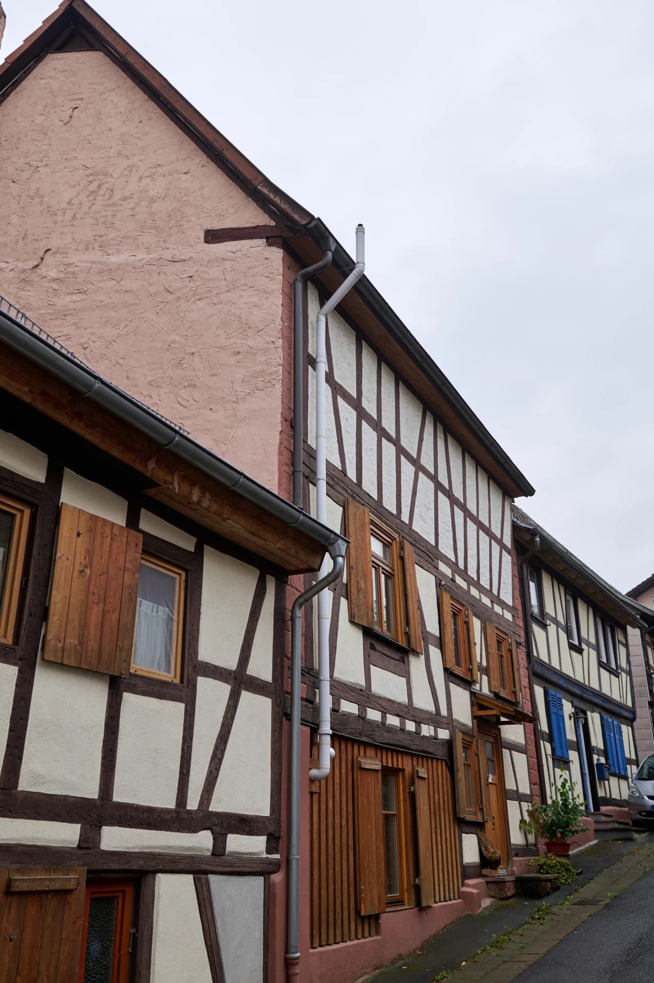 Fachwerkzeile an der Schlossbergstraße in Nidderau-Windecken