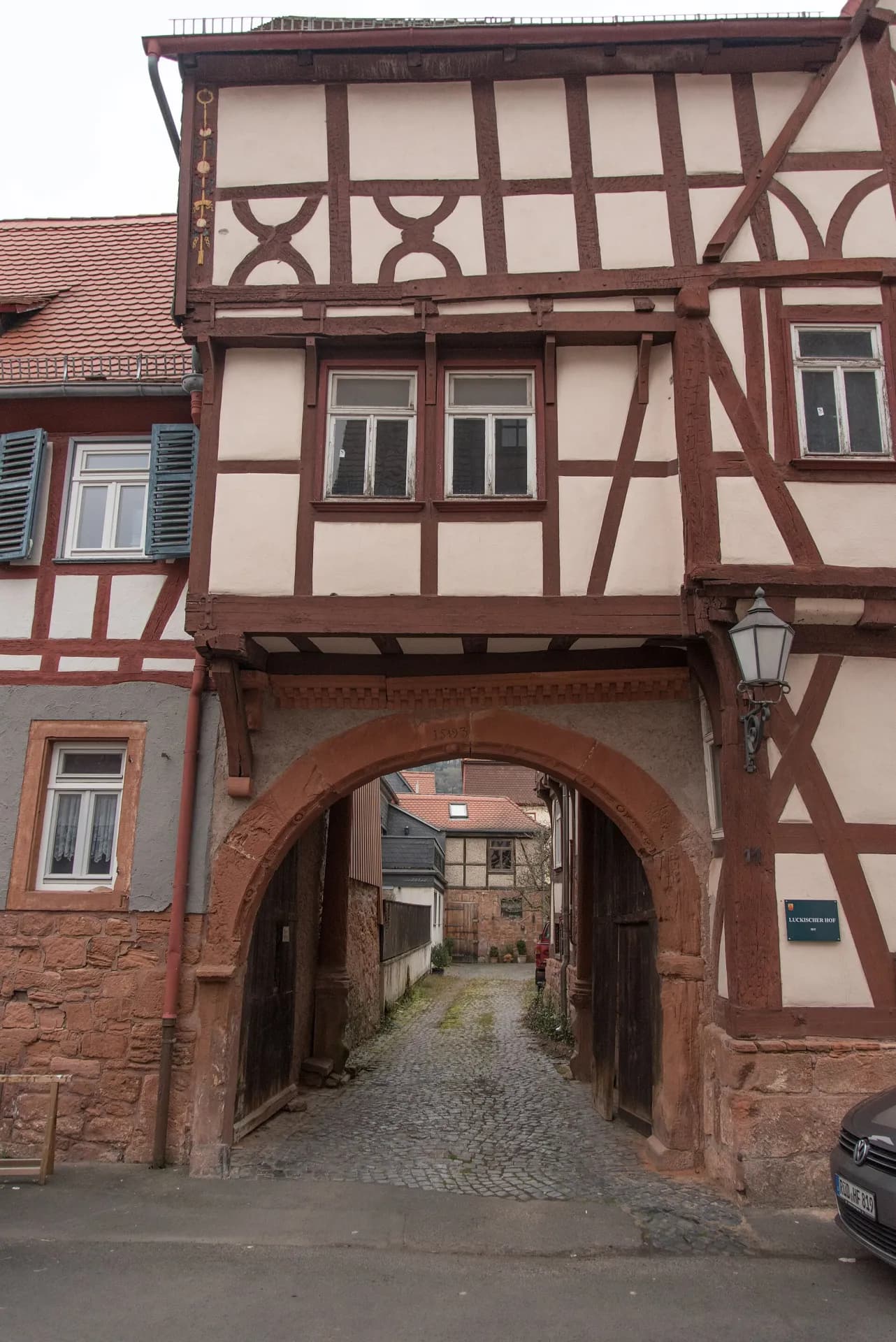 Torbogen am Haus Schlossgasse 11 in Büdingen
