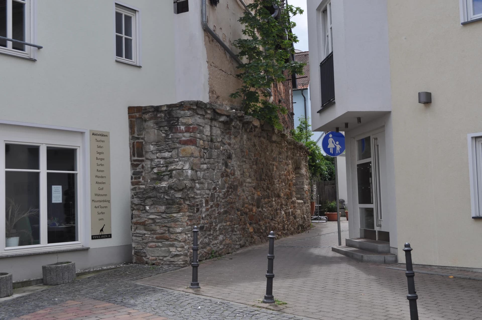 Erhaltener Rest der Schlossmauer in Bad Homburg