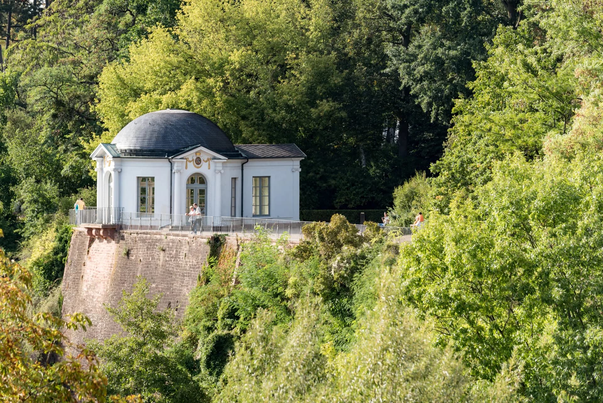 Kapuziner Salon im Schlosspark von Aschaffenburg