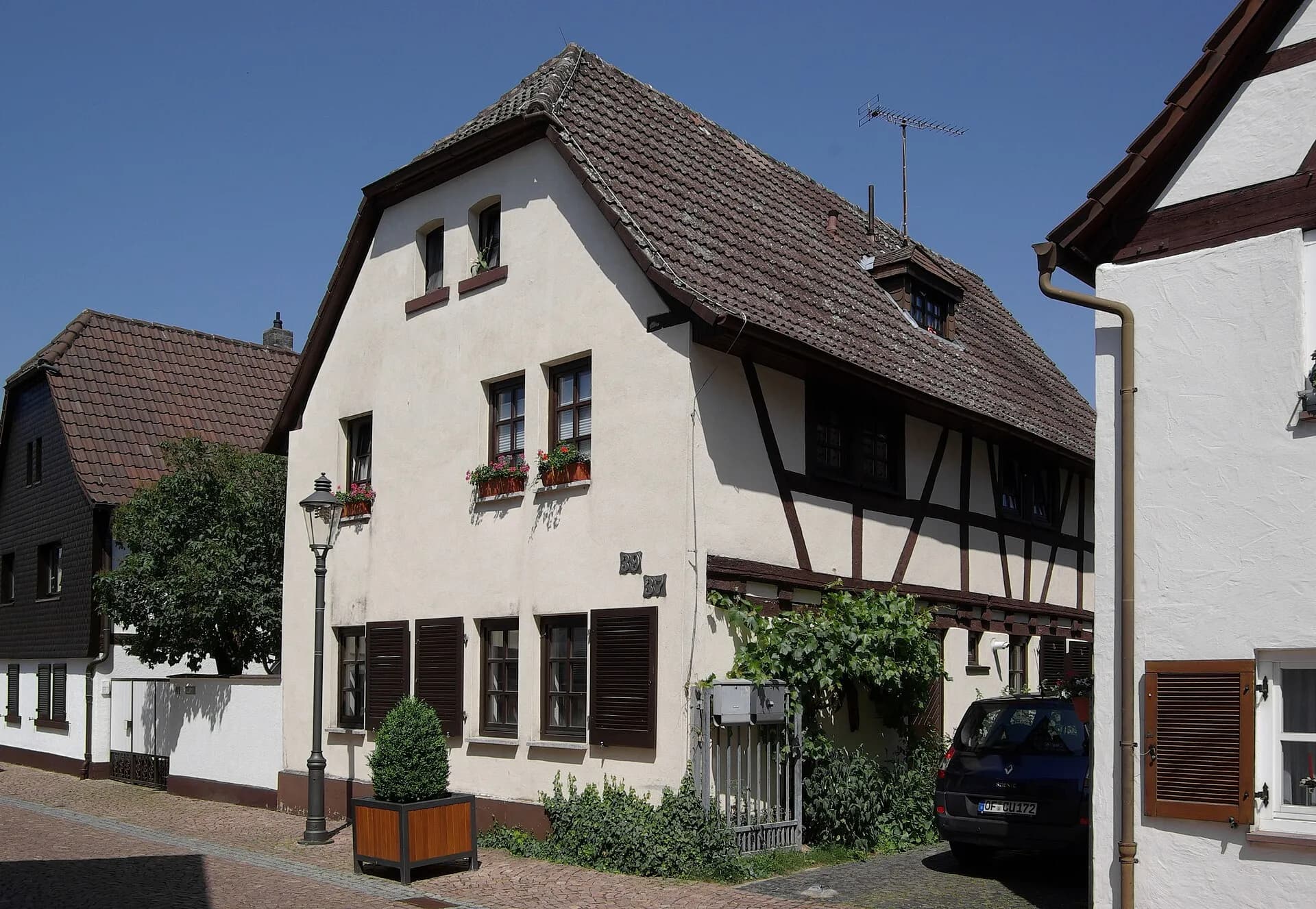 Wohnhaus Schlossstraße 37 bis 39 in Heusenstamm