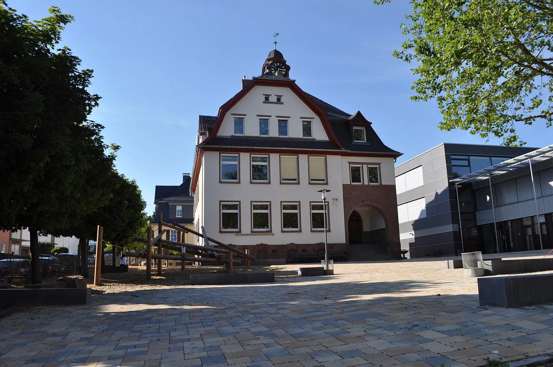 Schule am Landgraben in Frankfurt-Bergen-Enkheim