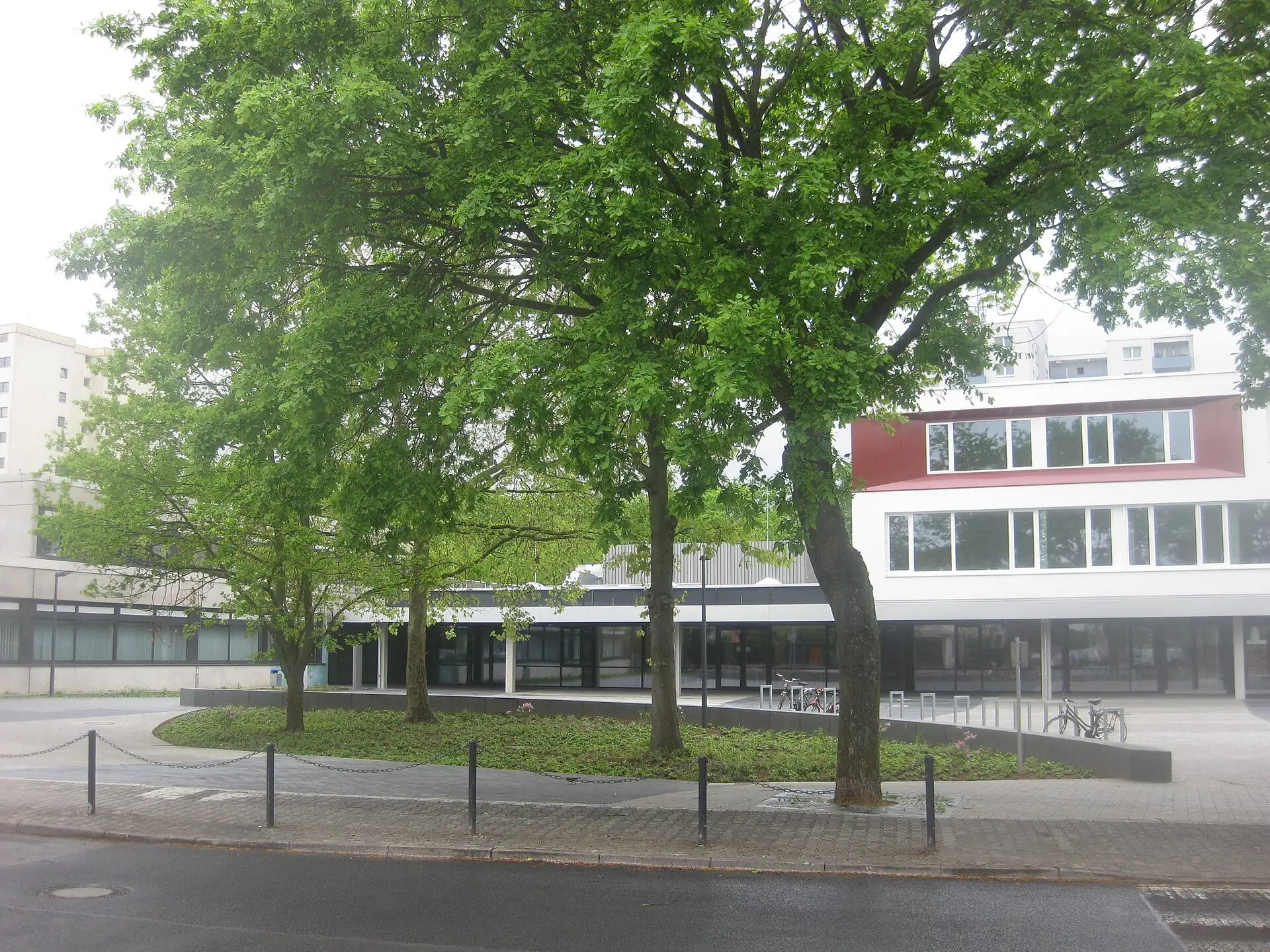 Schulzentrum in Offenbach-Lauterborn