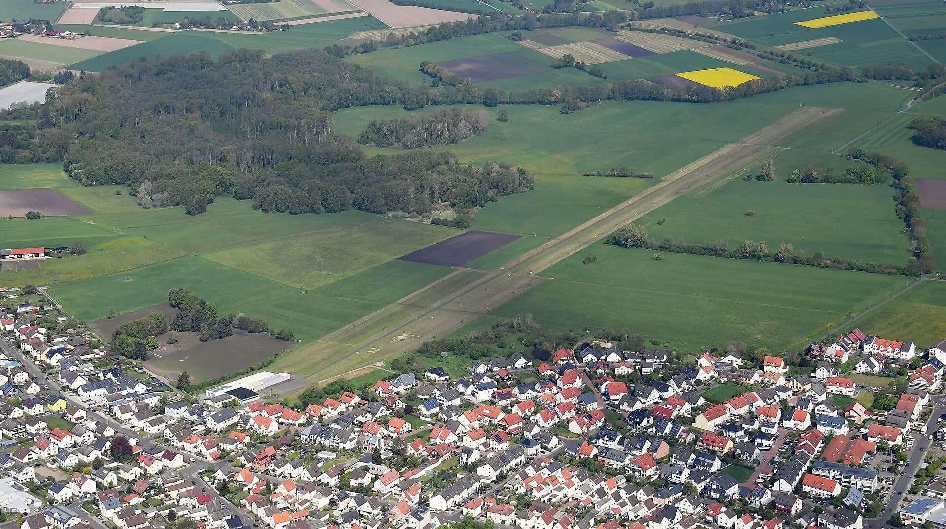 Luftbild des Segelfluggeländes Mainhausen-Zellhausen