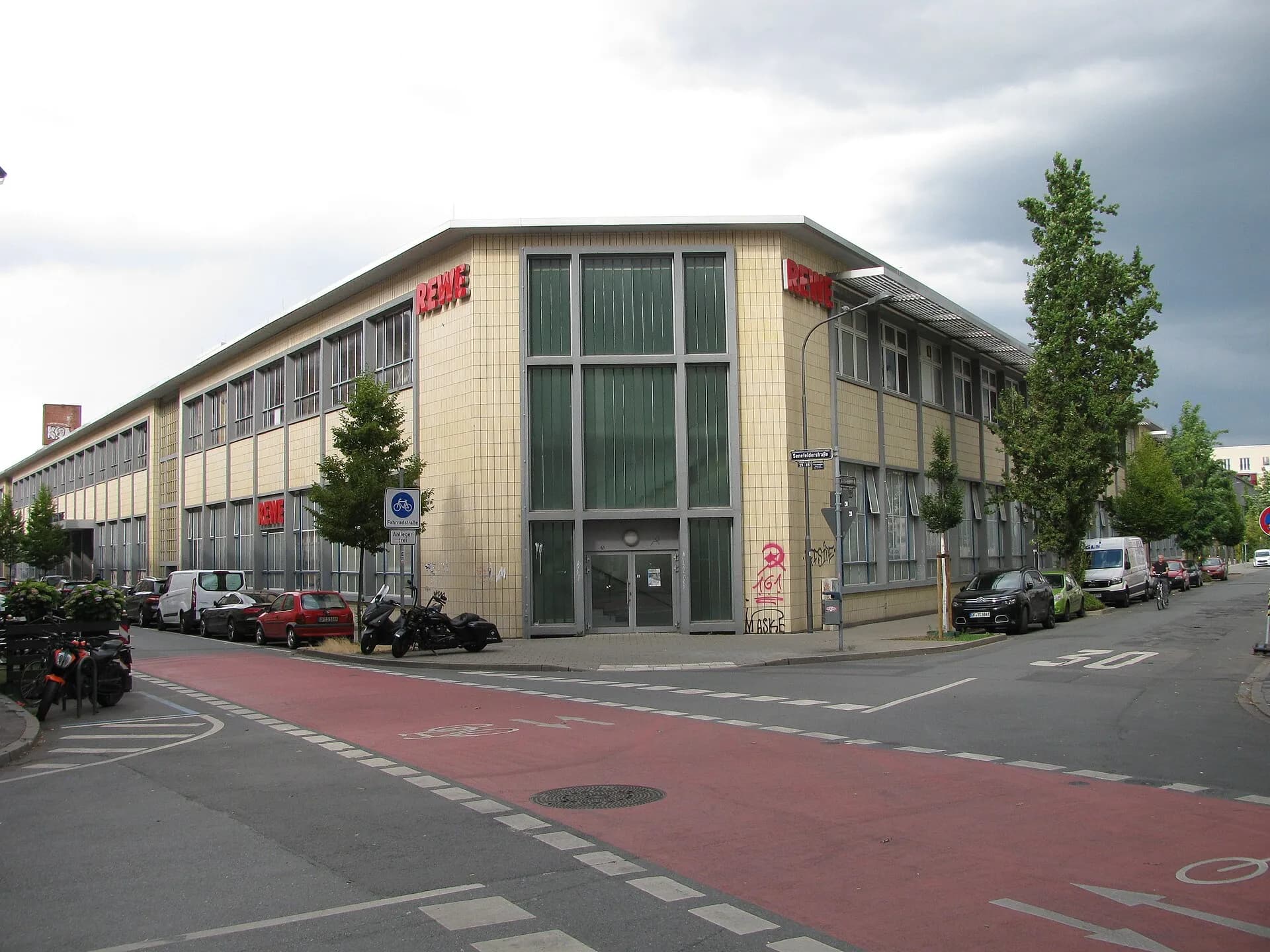Ehemaliges MAN-Roland-Werk an der Ecke Senefelderstraße und Gustav-Adolf-Straße in Offenbach
