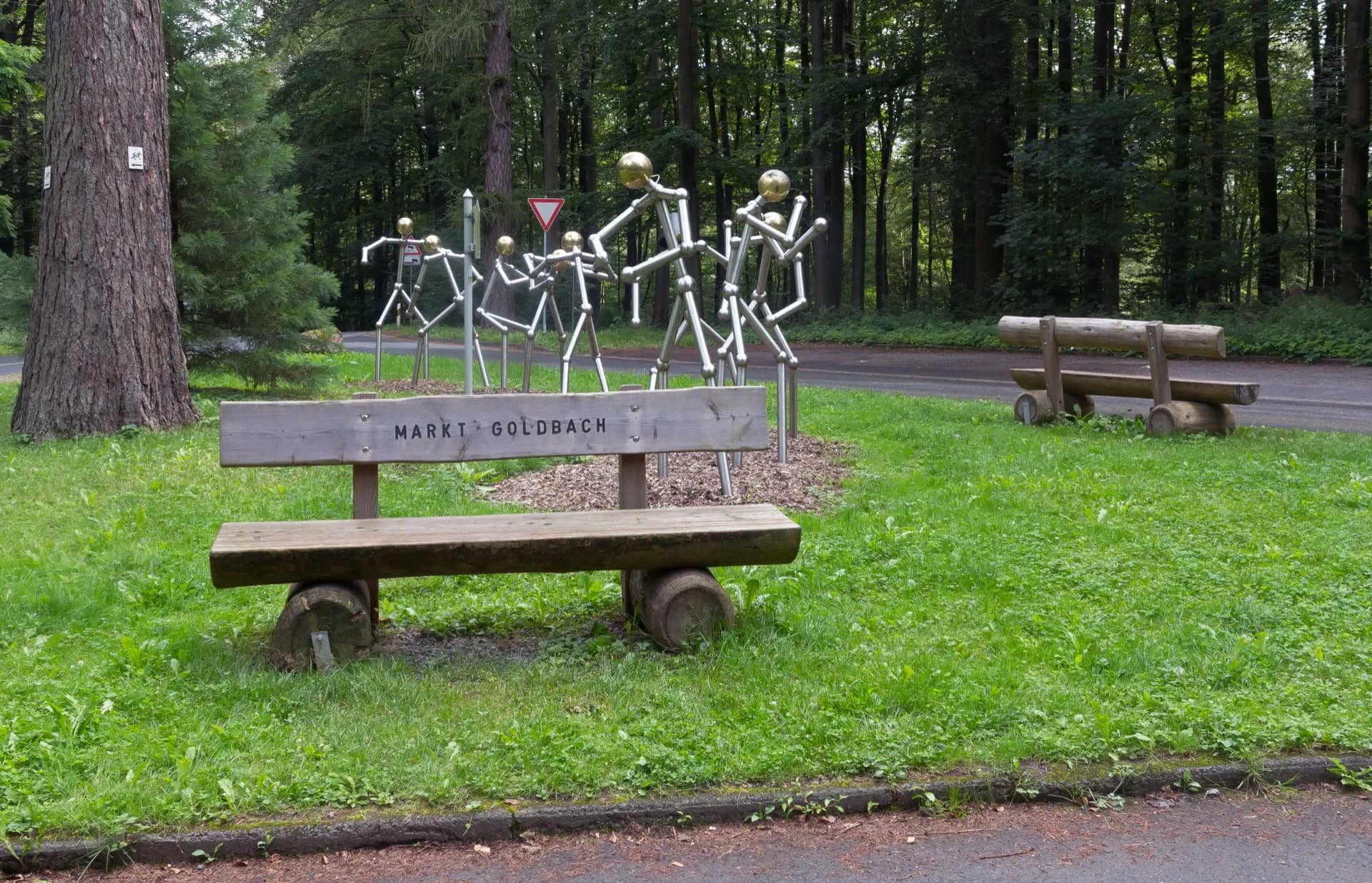 Skulptur zwischen Unterafferbach und Goldbach