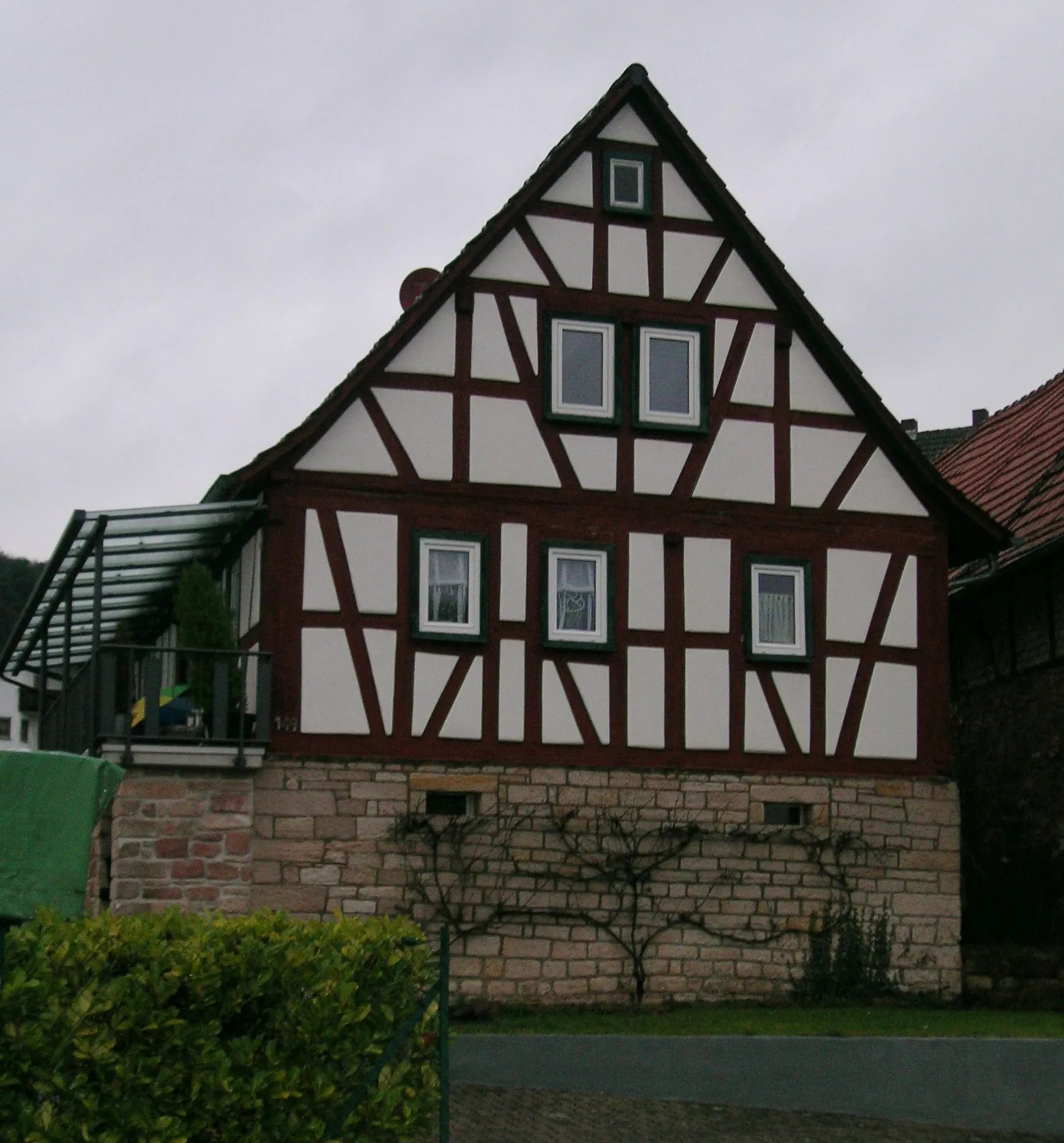 Fachwerkgiebel eines Wohnhauses im Ortsteil Soden in Sulzbach am Main