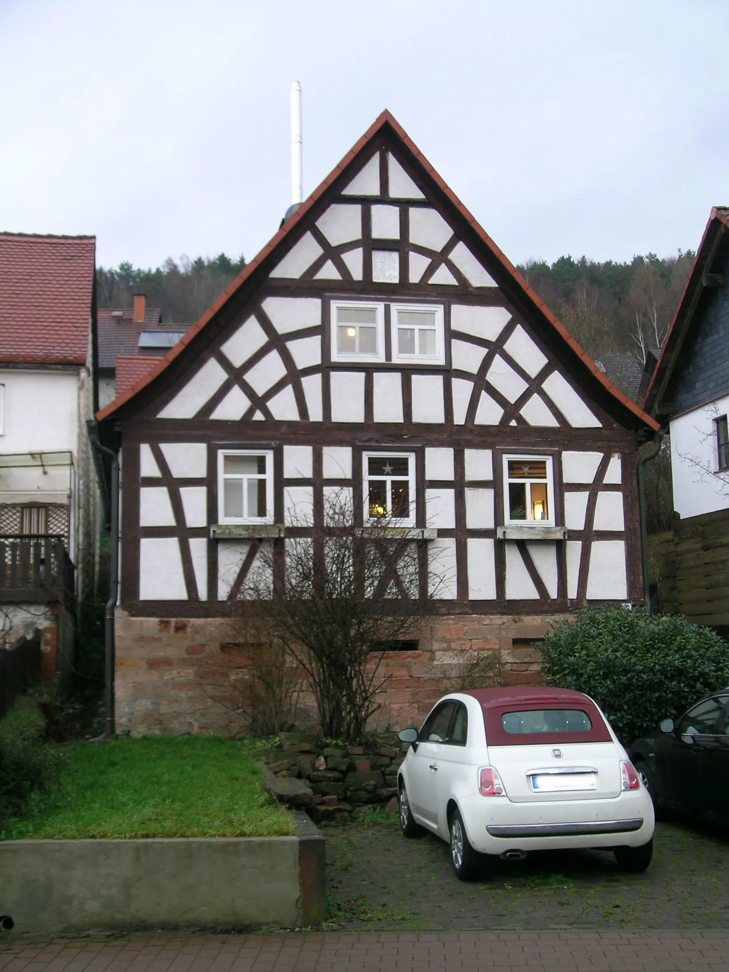 Giebelständiges Fachwerkhaus im Ortsteil Soden in Sulzbach am Main