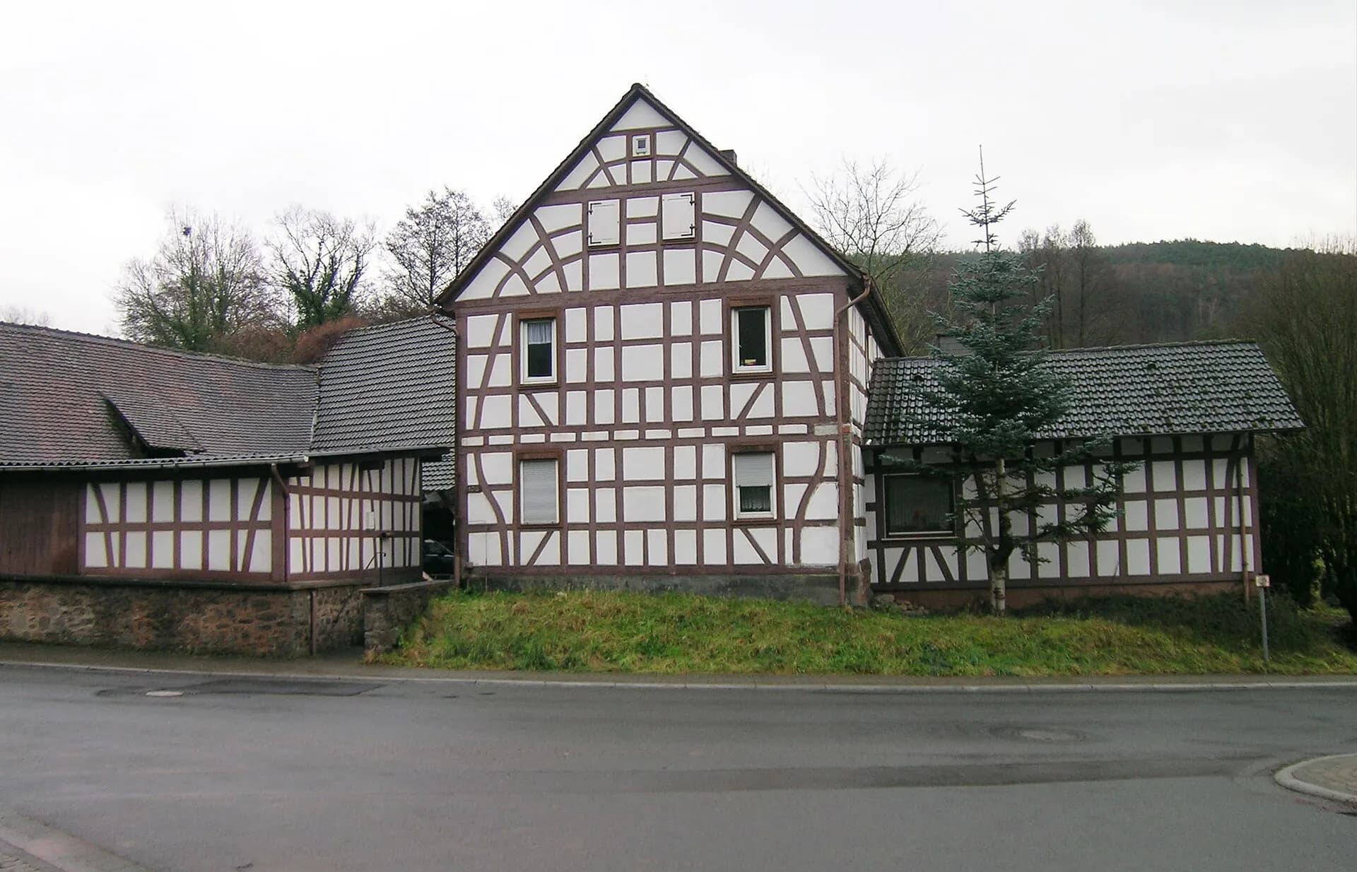 Fachwerkhof an der Sodentalstraße im Ortsteil Soden in Sulzbach am Main