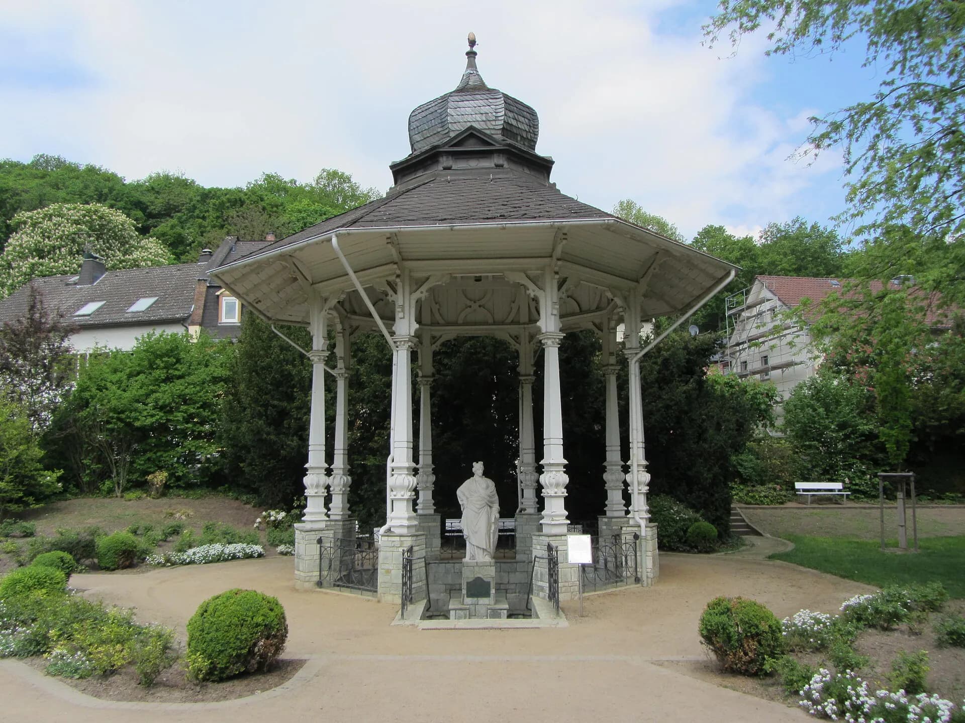 Solbrunnen im Quellenpark in Bad Soden am Taunus