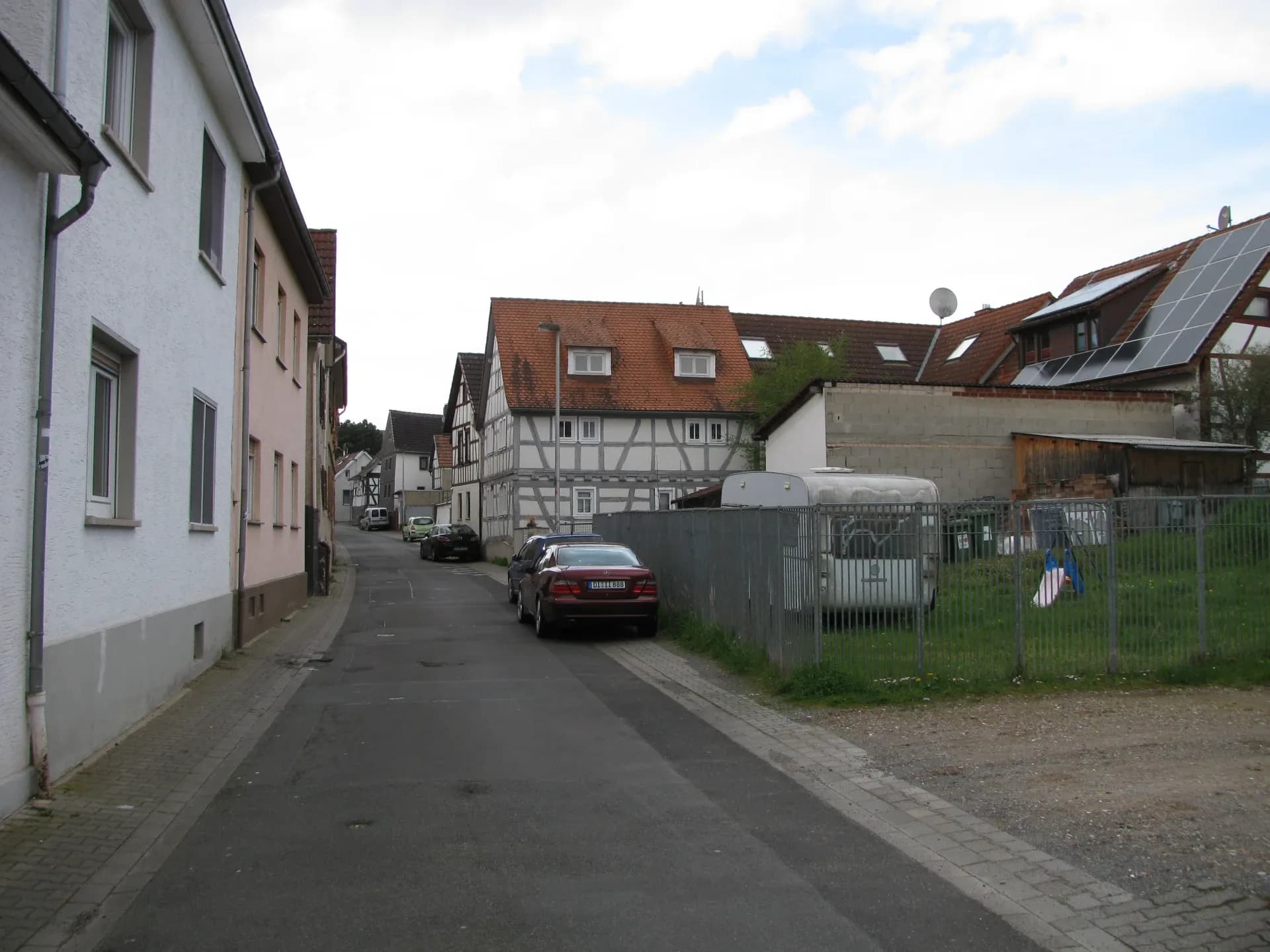 Blick in die Hofstraße in Reinheim-Spachbrücken