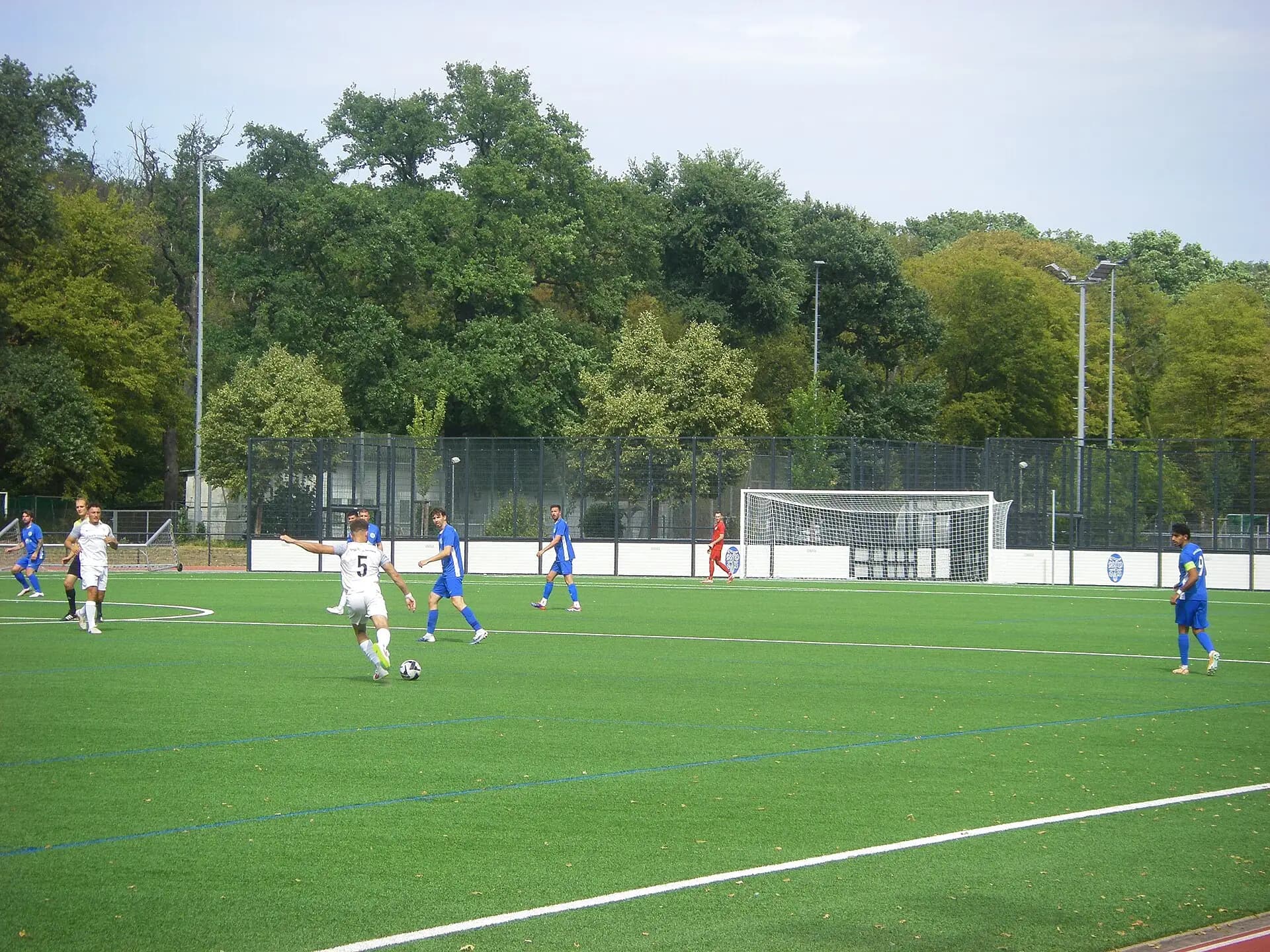 Sportplatz an der Birsteiner Straße in Frankfurt Fechenheim