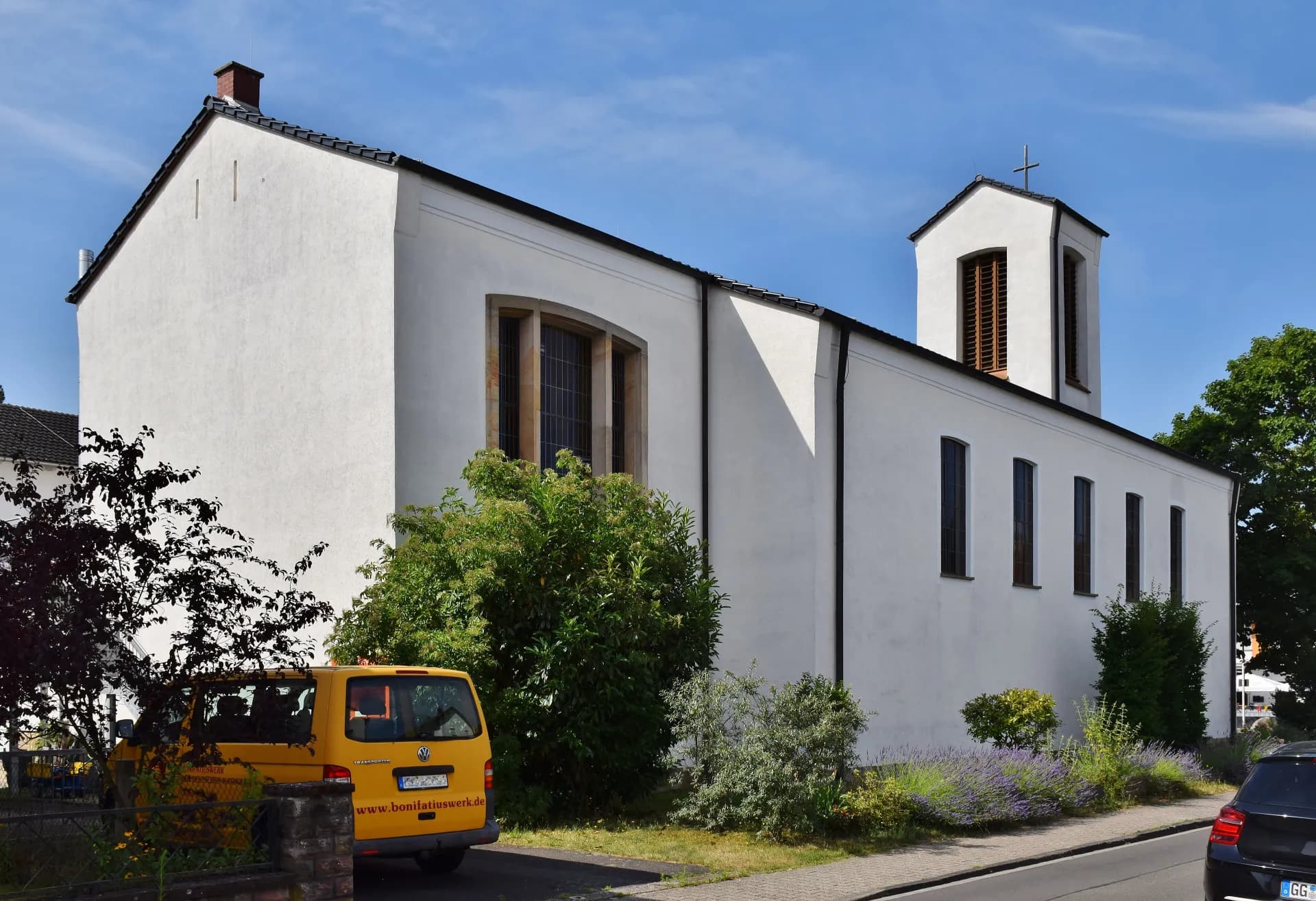 Katholische Kirche St. Jakobus der Ältere in Nauheim von Nordosten
