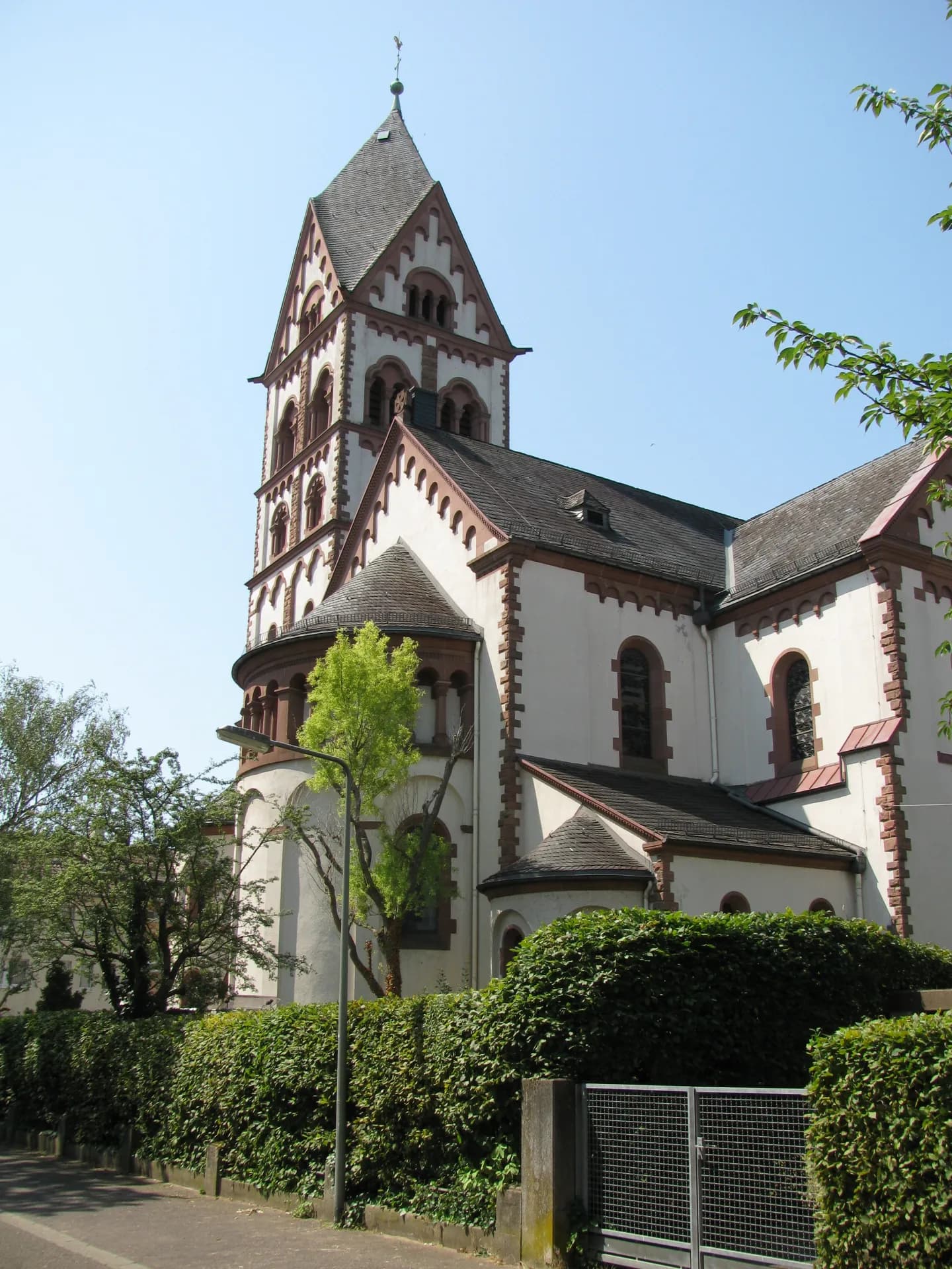 Chor der Kirche St. Josef in Frankfurt Eschersheim