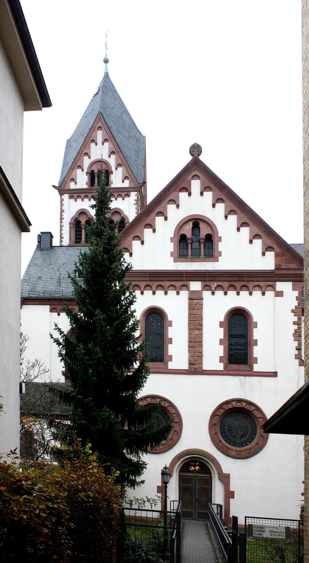 Kirche St. Josef von Norden in Frankfurt Eschersheim