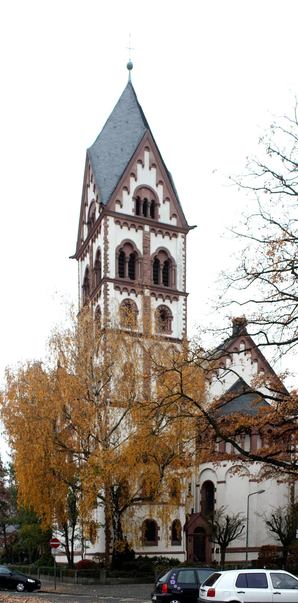 Kirche St. Josef von Osten in Frankfurt Eschersheim