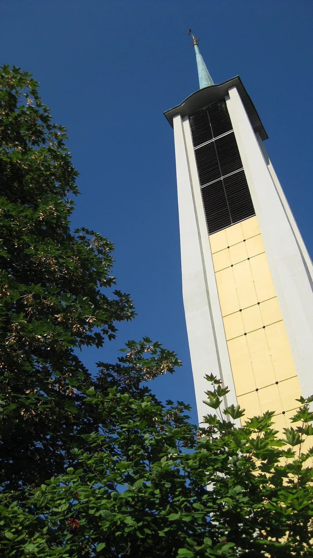 Kirchturm von St. Katharina in Bad Soden am Taunus