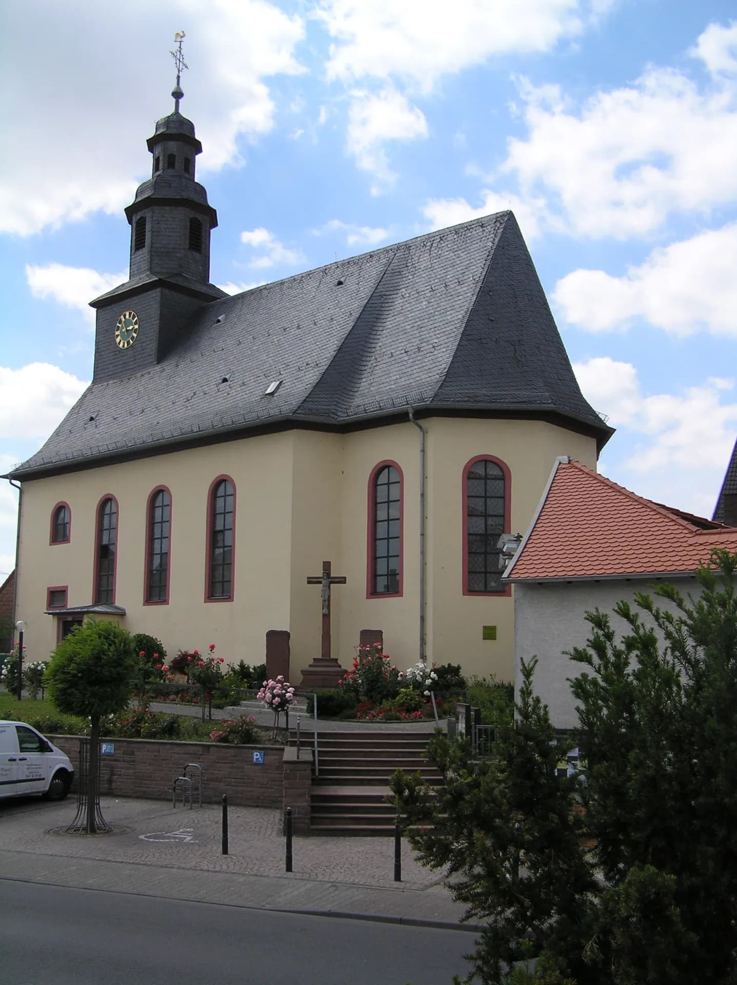 Katholische Kirche St. Laurentius in Frankfurt Kalbach-Riedberg