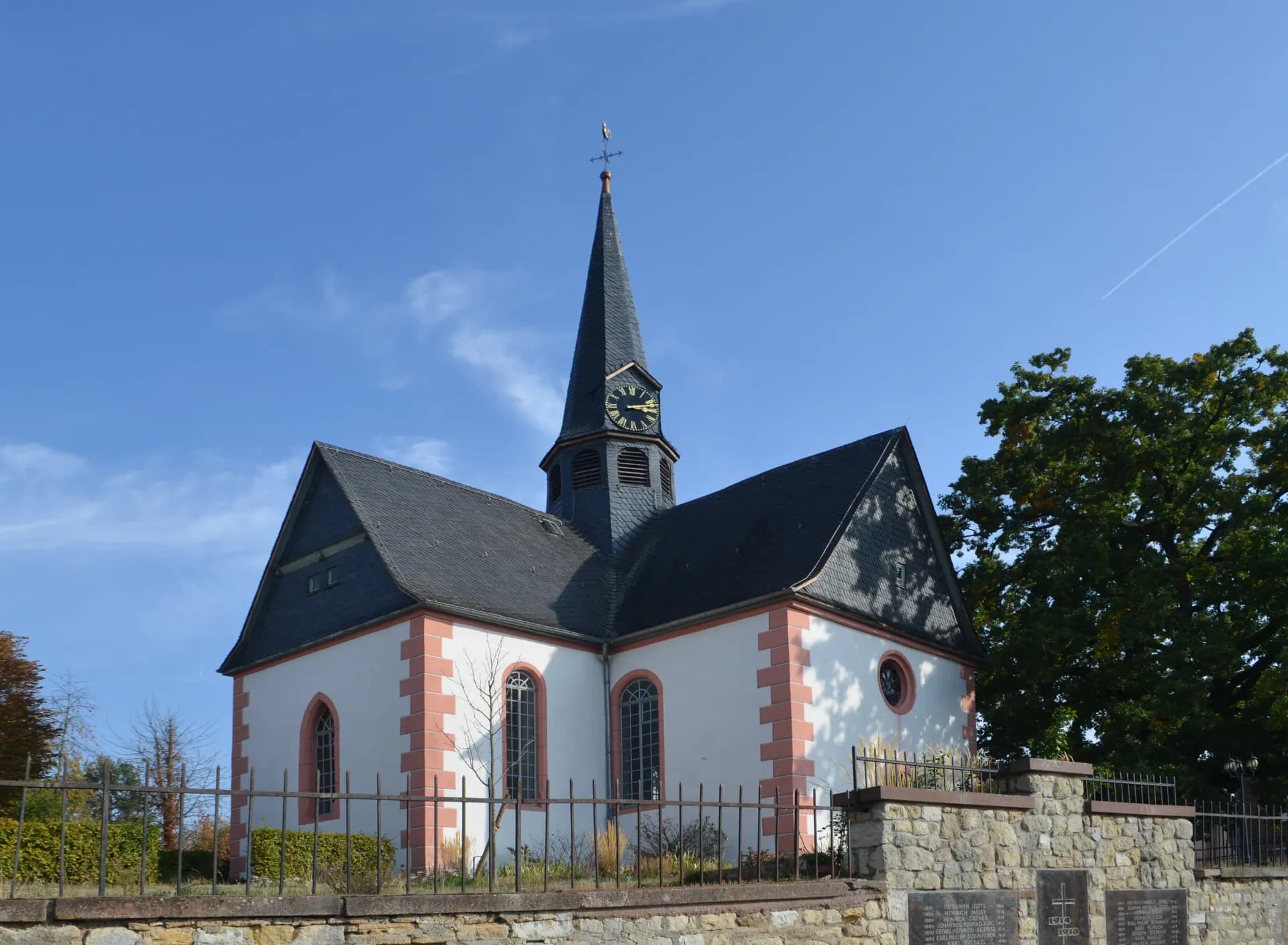 St.-Michaelis-Kirche in Klein-Karben, Karben