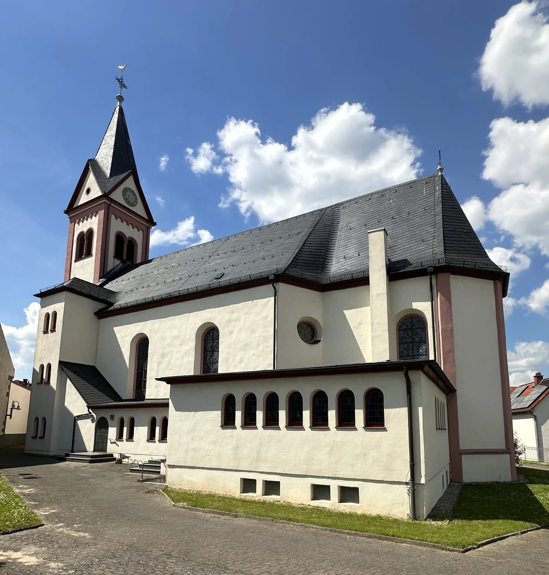 Katholische Kirche St. Stefanus in Ober-Wöllstadt