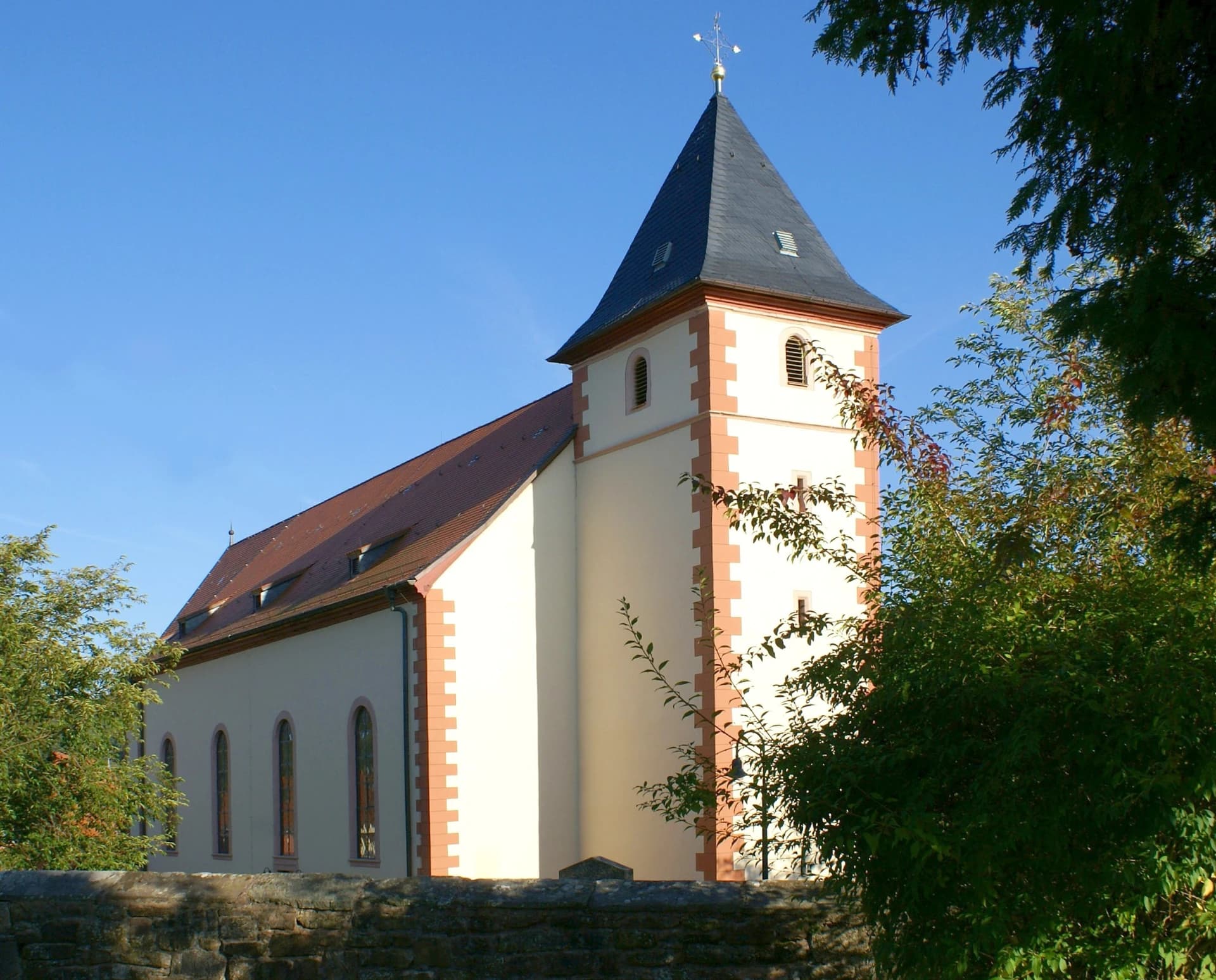 Katholische Pfarrkirche St. Vitus in Sailauf