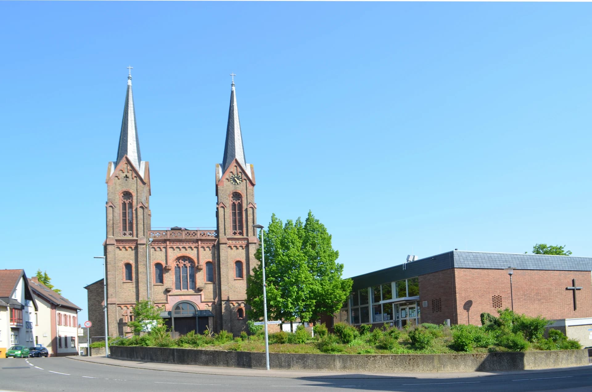 Katholische Pfarrkirche St. Vitus in Kriftel