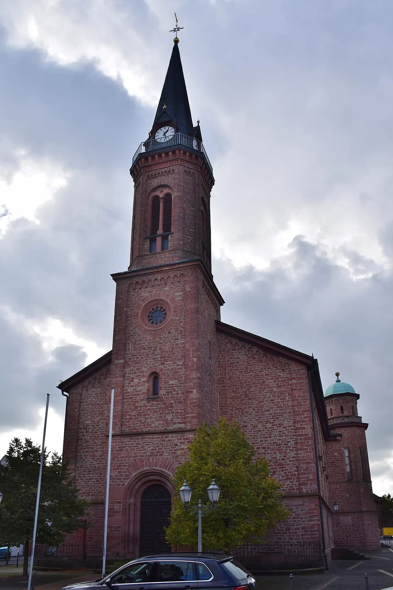 Kirche St. Wendelinus in Hainburg-Hainstadt von Norden
