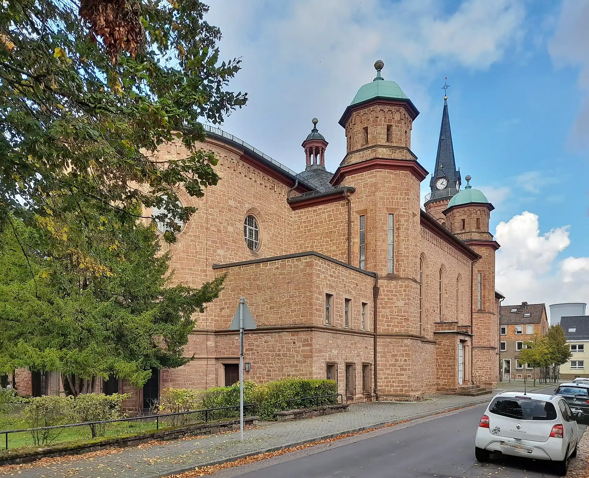 Kirche St. Wendelinus in Hainburg-Hainstadt von Süden
