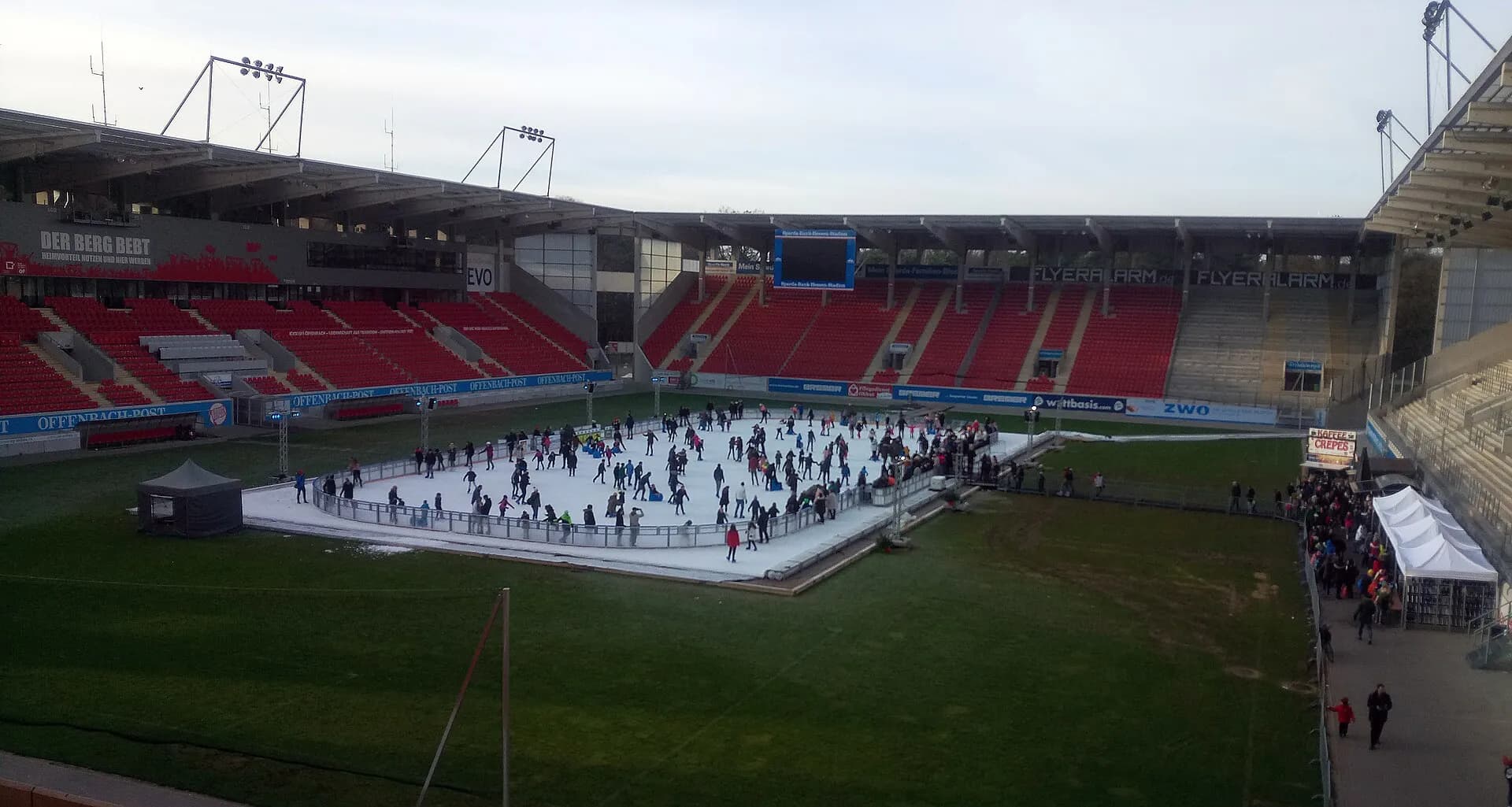 Eisbahn im Stadion am Bieberer Berg in Offenbach