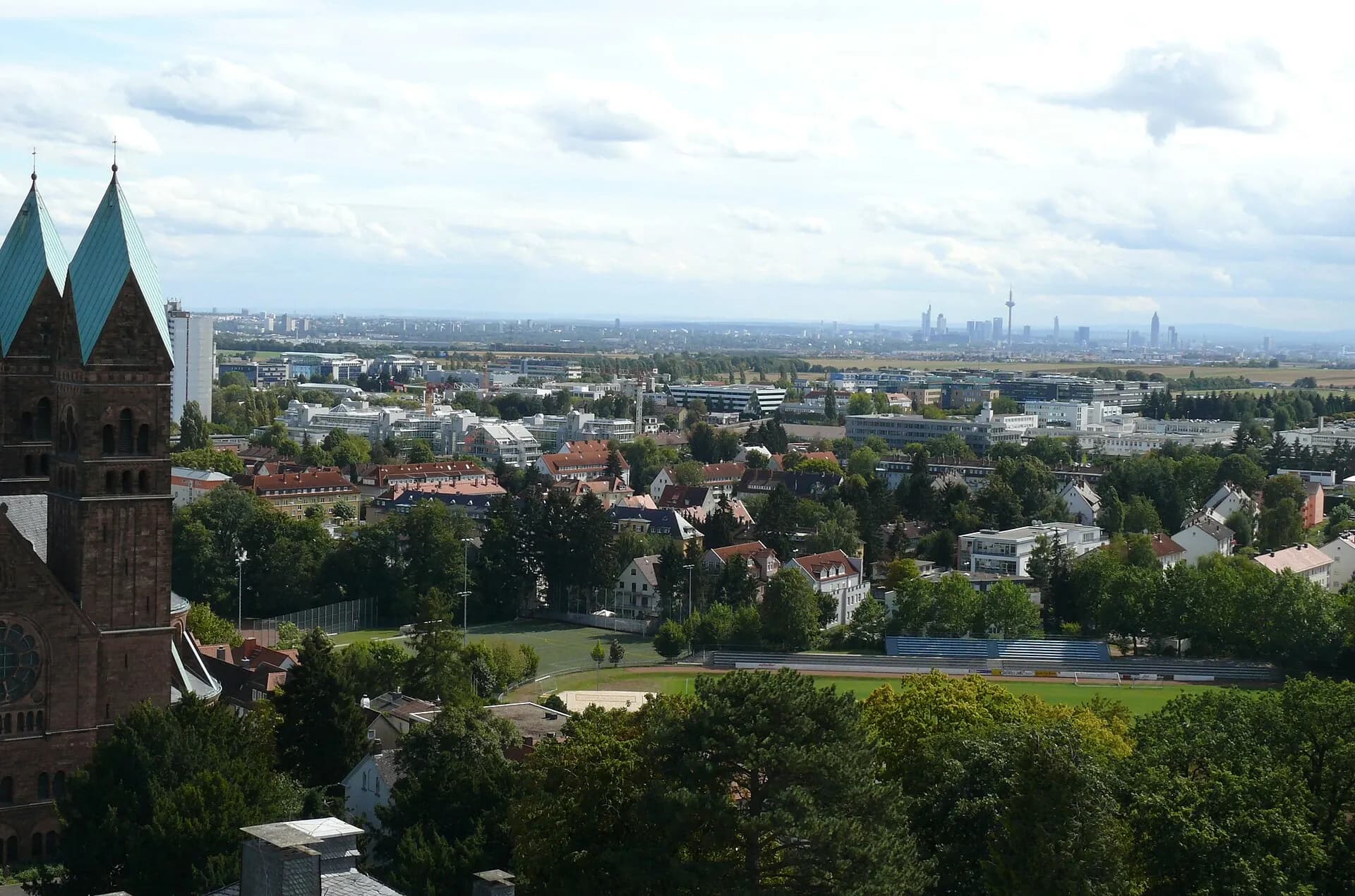 Stadtblick mit Kirchtürmen in Bad Homburg