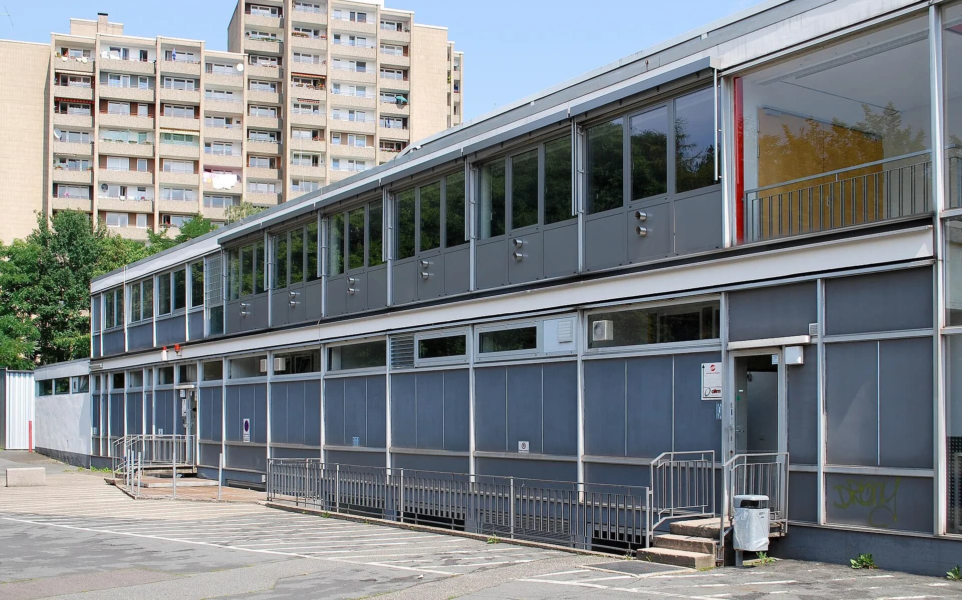 Fassade der Stadthalle Offenbach