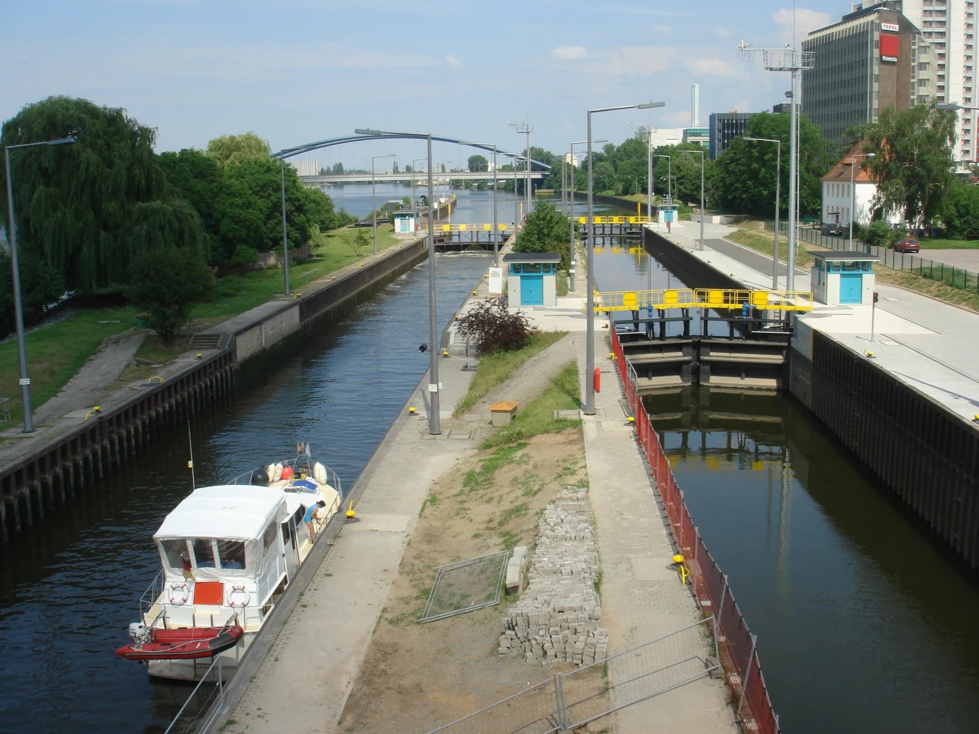 Schleuse der Staustufe Offenbach