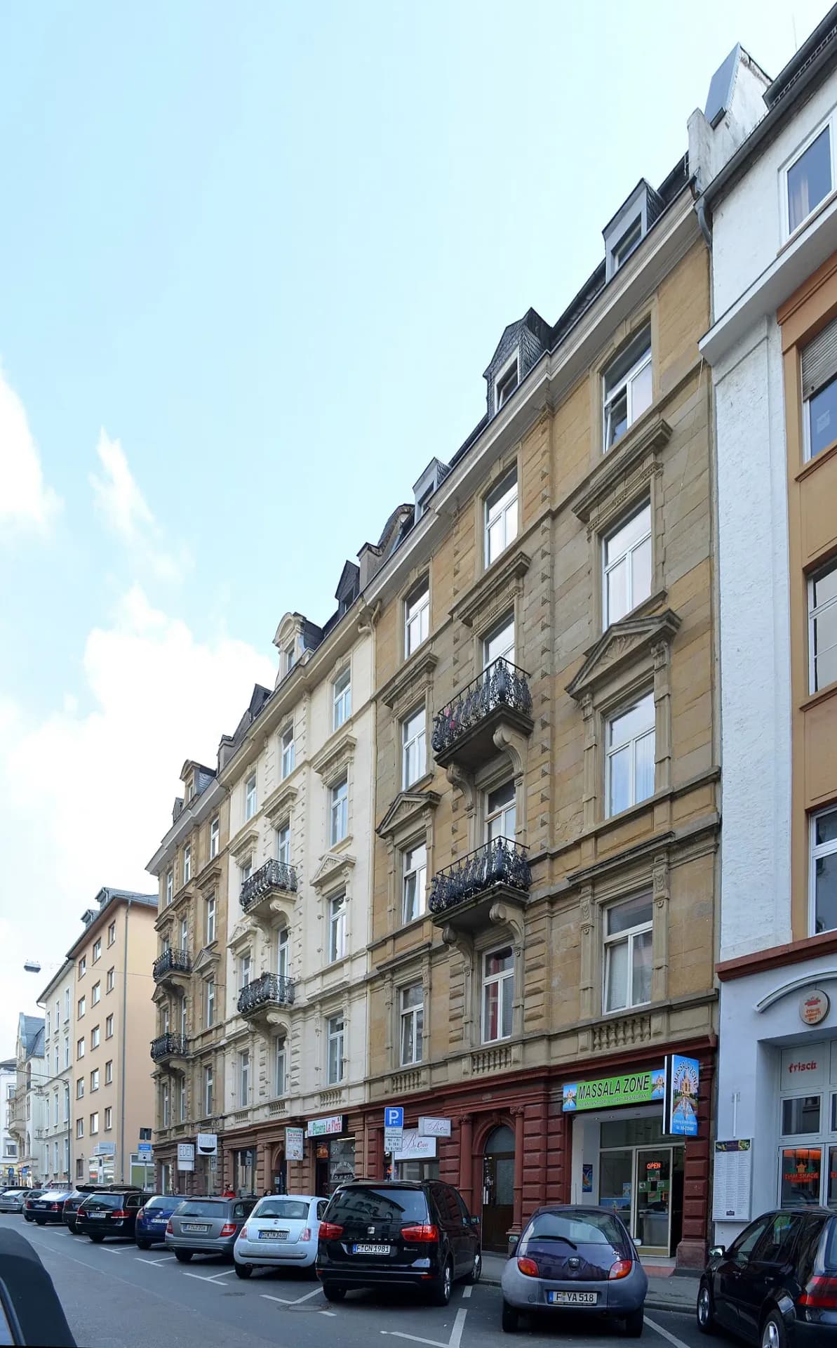 Straßenzeile am Sandweg im Frankfurter Ostend