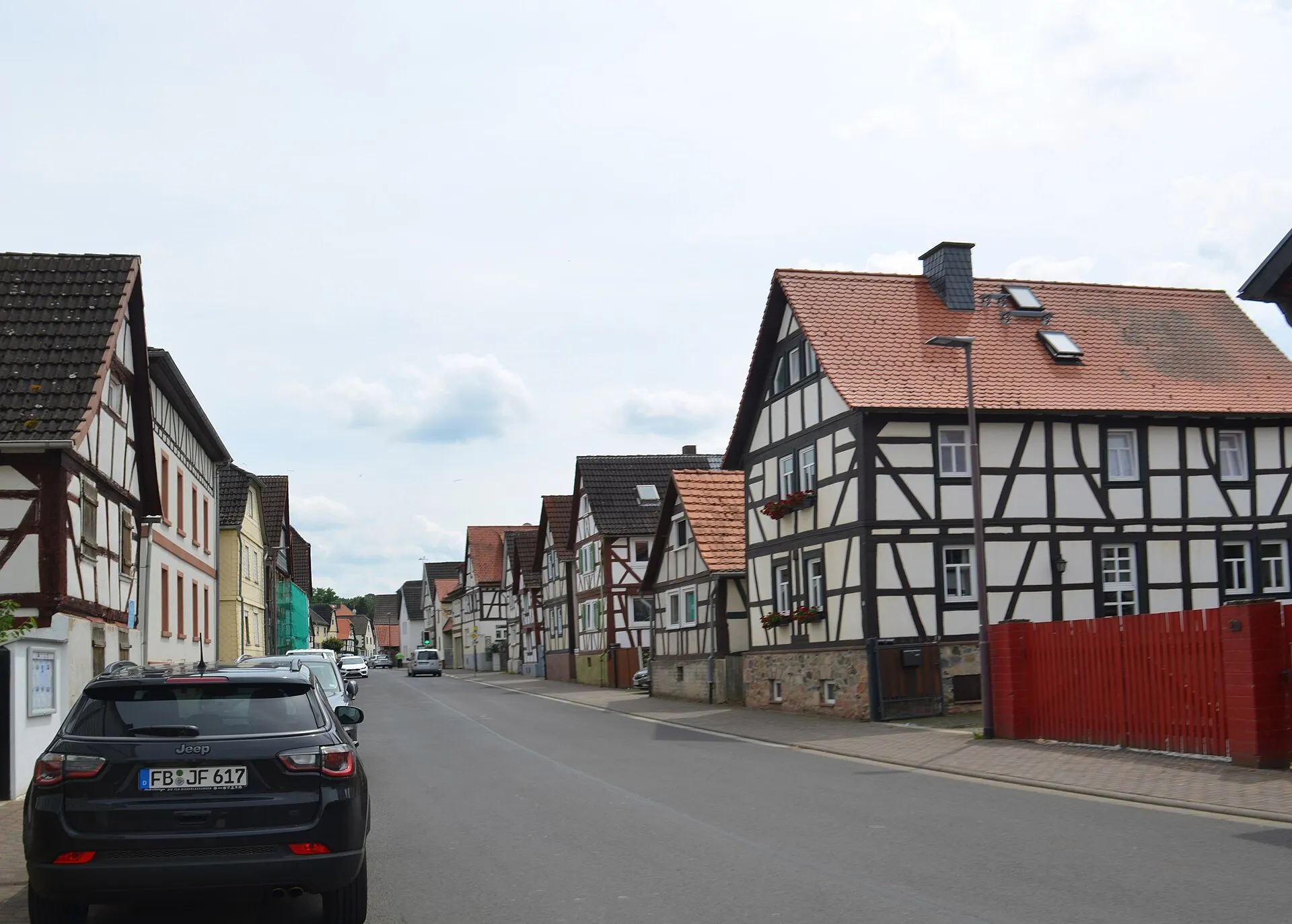 Straßenzug der Gießener Straße in Florstadt-Stammheim