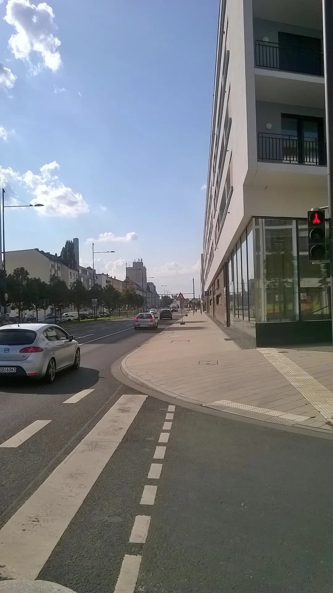 Straßenzug im Hafenquartier in Offenbach-Hafen