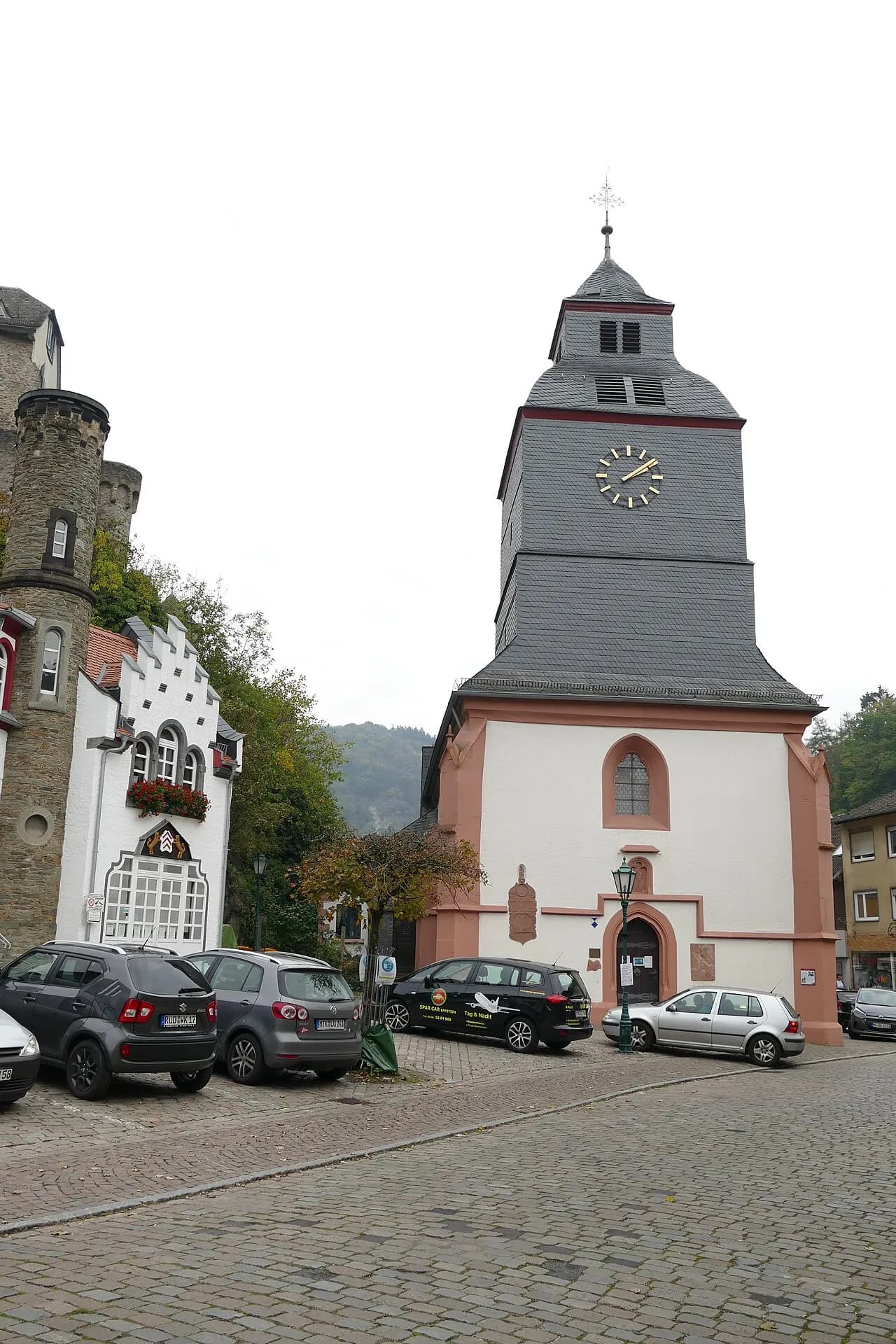 Talkirche und Burgruine in Eppstein