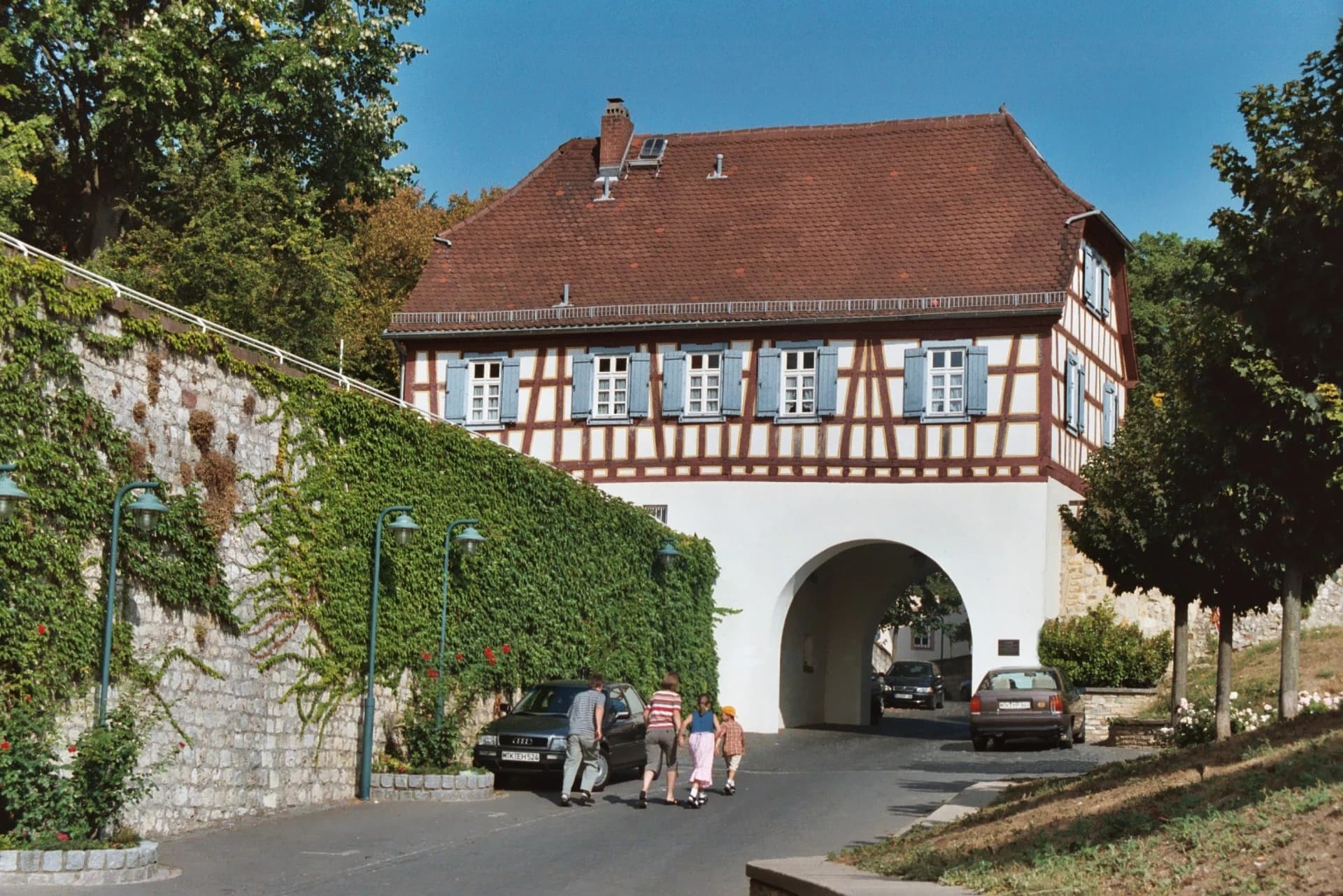 Torhaus an der alten Stadtmauer in Hochheim am Main